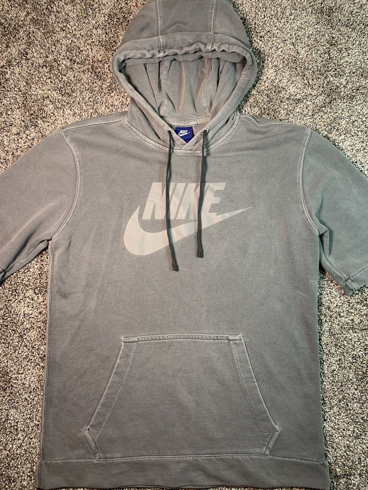 Half sleeve hoodie nike hotsell