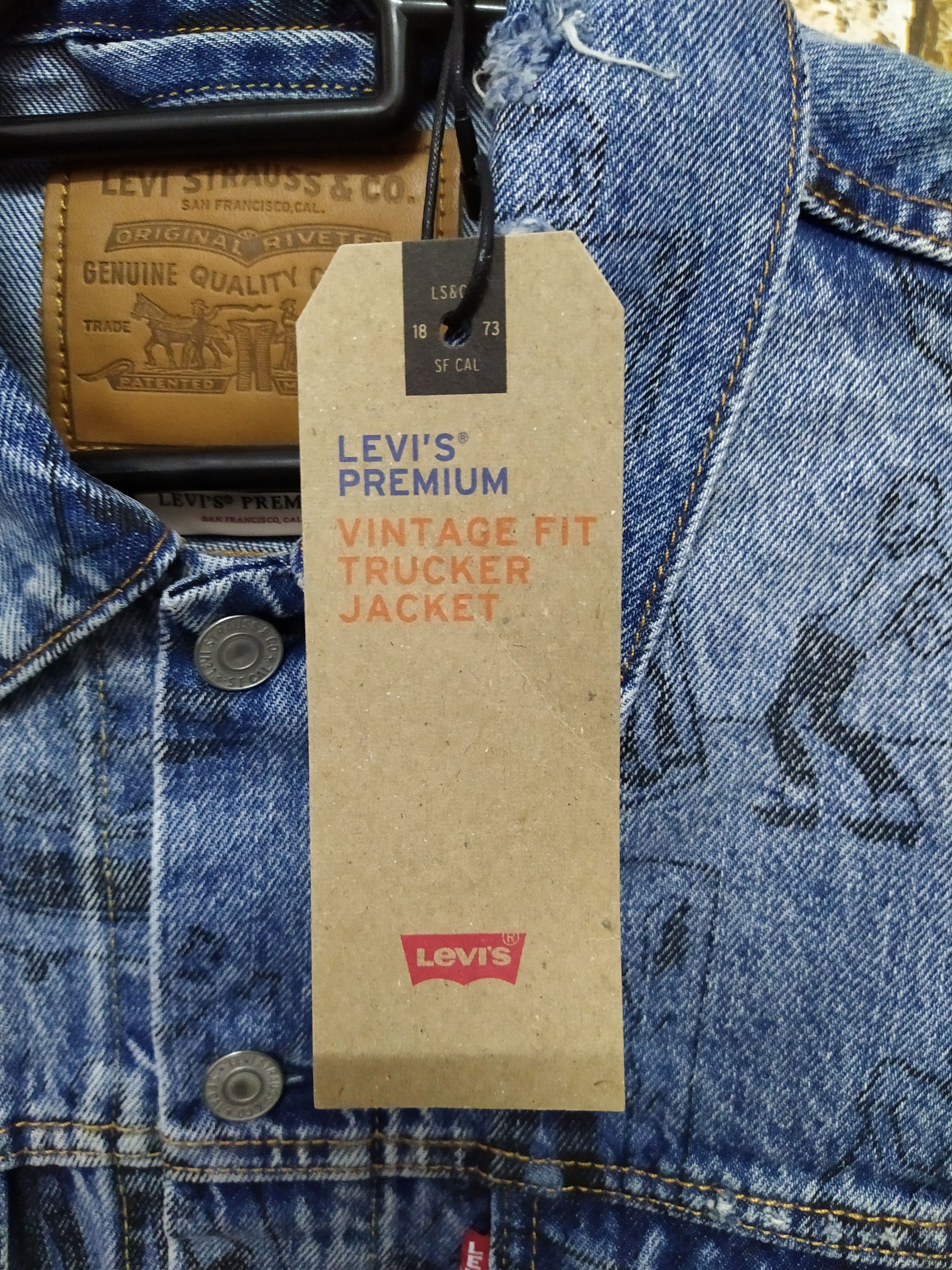 Levi's LEVIS TRUCKER BIG E BATH-TUB DENIM JACKET (B792) Size US S / EU 44-46 / 1 - 5 Thumbnail