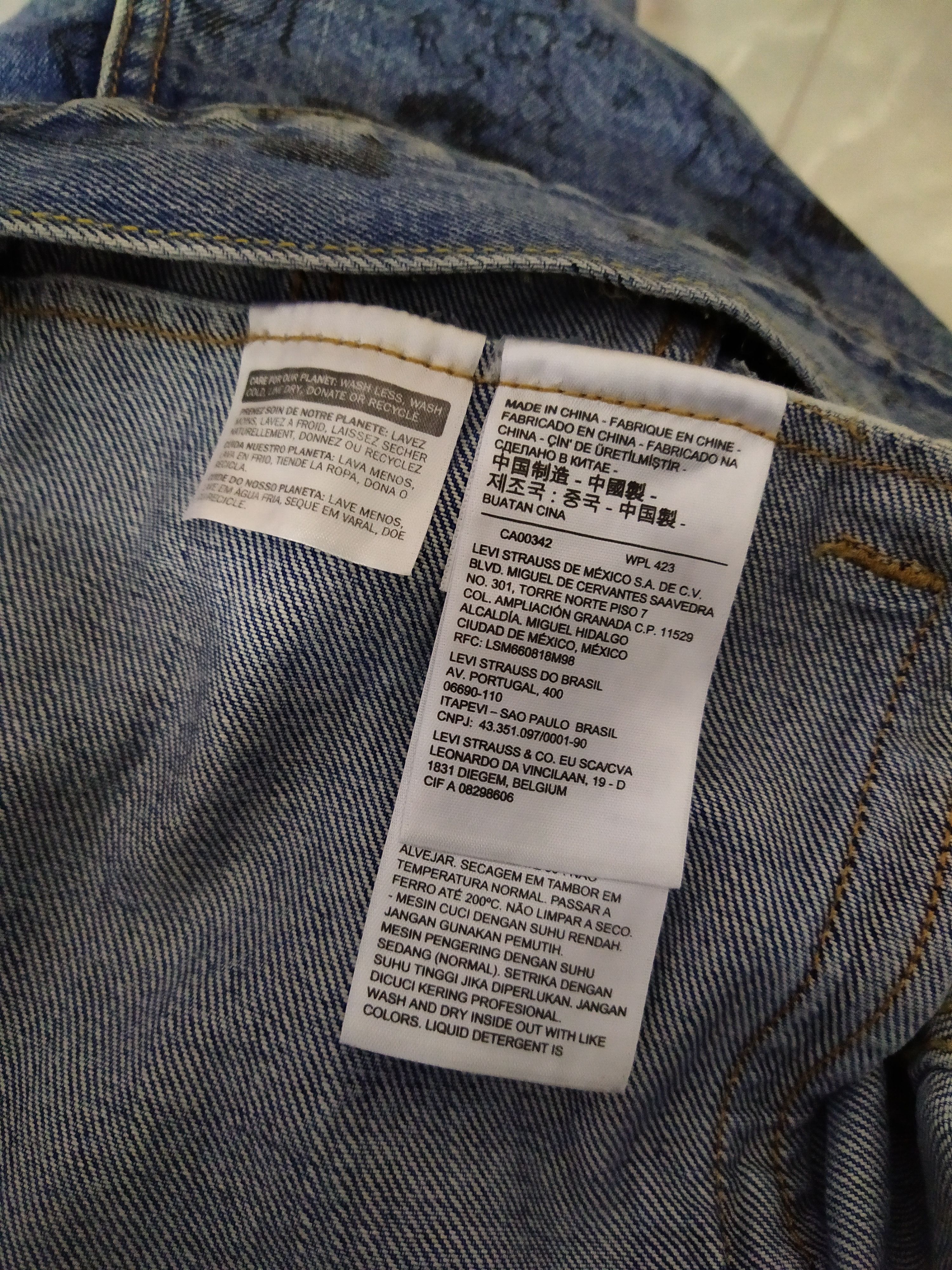 Levi's LEVIS TRUCKER BIG E BATH-TUB DENIM JACKET (B792) Size US S / EU 44-46 / 1 - 9 Thumbnail