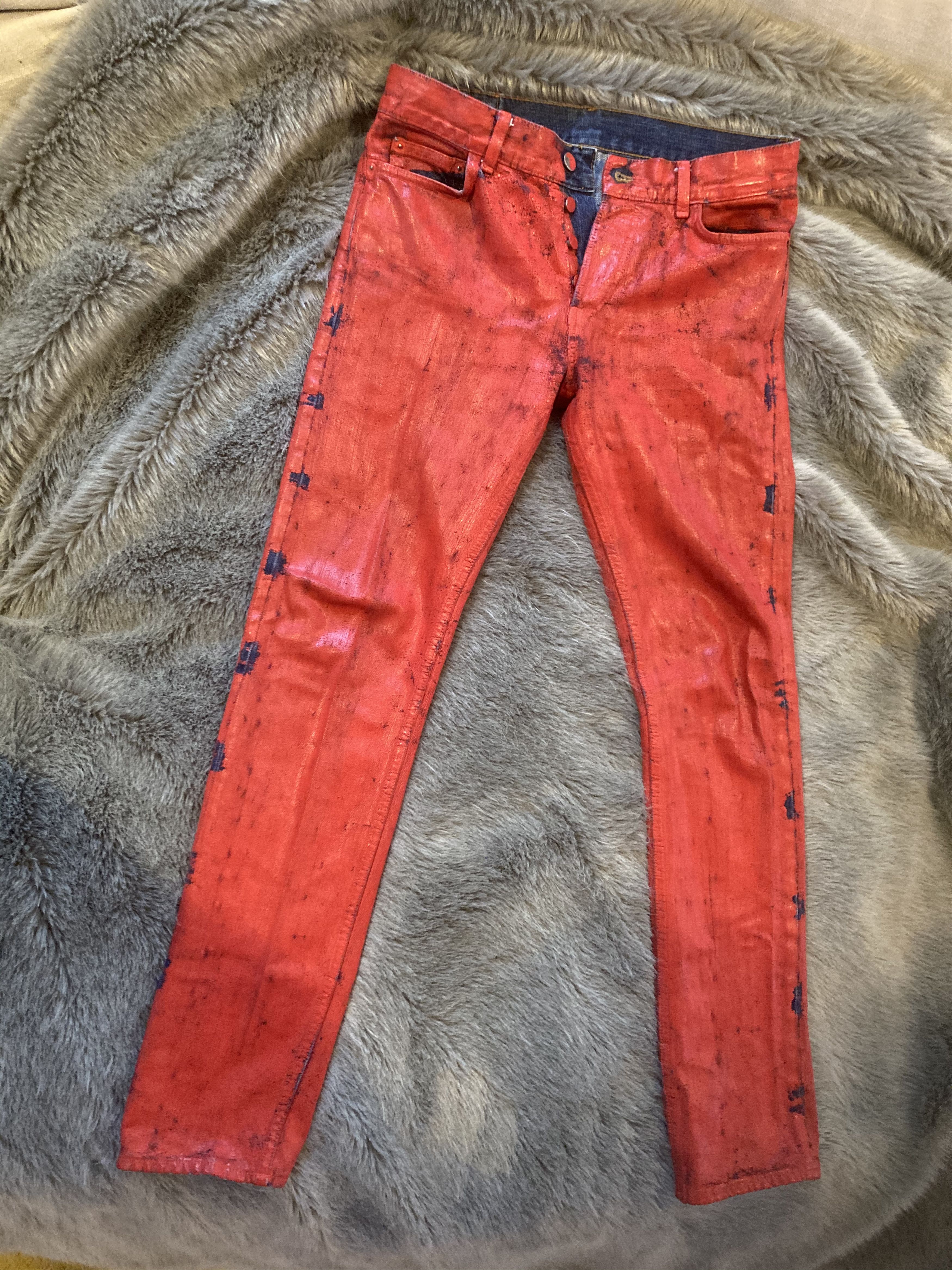 H&M × Maison Margiela Maison Margiela x H&M Red Painted H&M × Maison Margiela Maison Margiela x H&M Red Painted