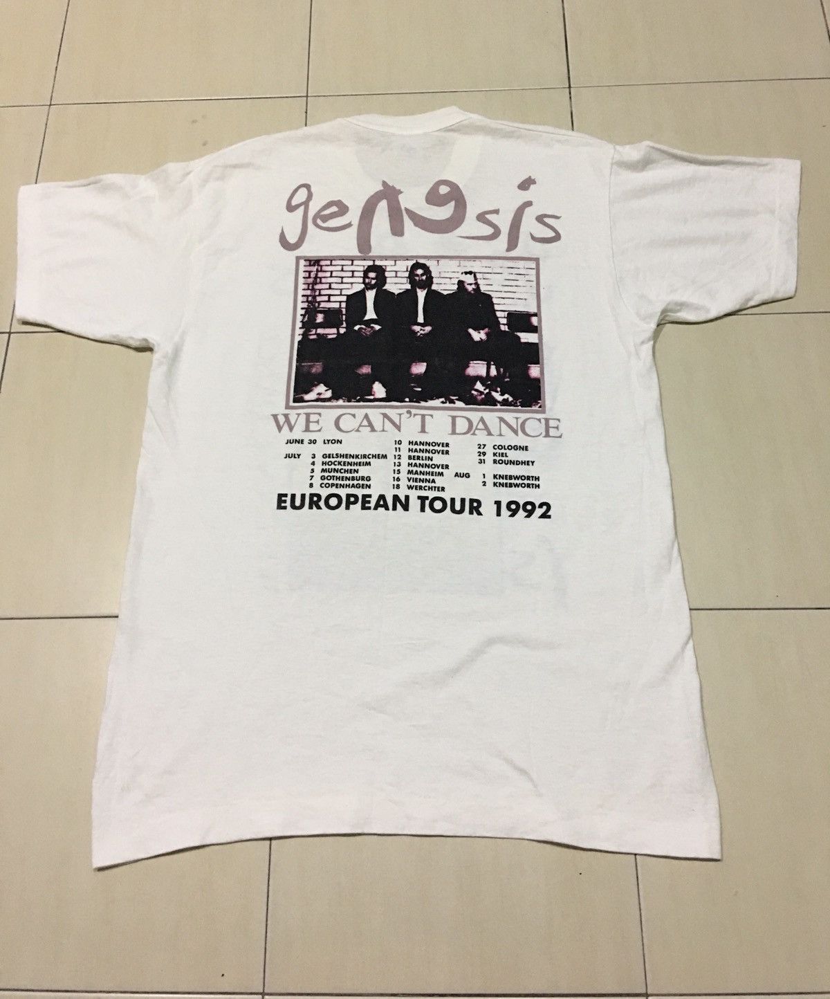 Band Tees × Vintage Vintage Genesis we cant dance European Tour 1992 band Shirt Size US L / EU 52-54 / 3 - 9 Thumbnail