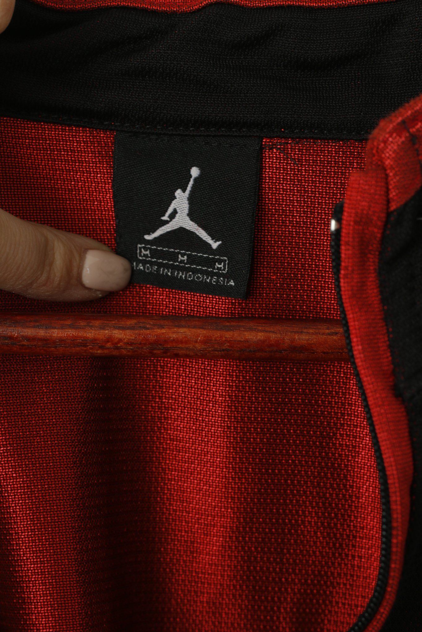 Jordan Brand Nike Jordan Men M Sweatshirt Black Shiny Nylon NBA 1264 Size US M / EU 48-50 / 2 - 5 Thumbnail