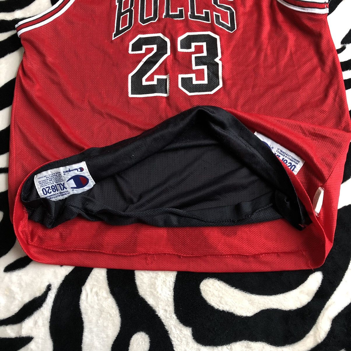 Champion Vintage 90s Reversible Michael Jordan Bulls Champion jersey Size US XS / EU 42 / 0 - 12 Thumbnail