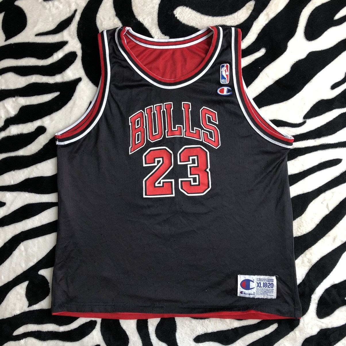 Champion Vintage 90s Reversible Michael Jordan Bulls Champion jersey Size US XS / EU 42 / 0 - 3 Thumbnail
