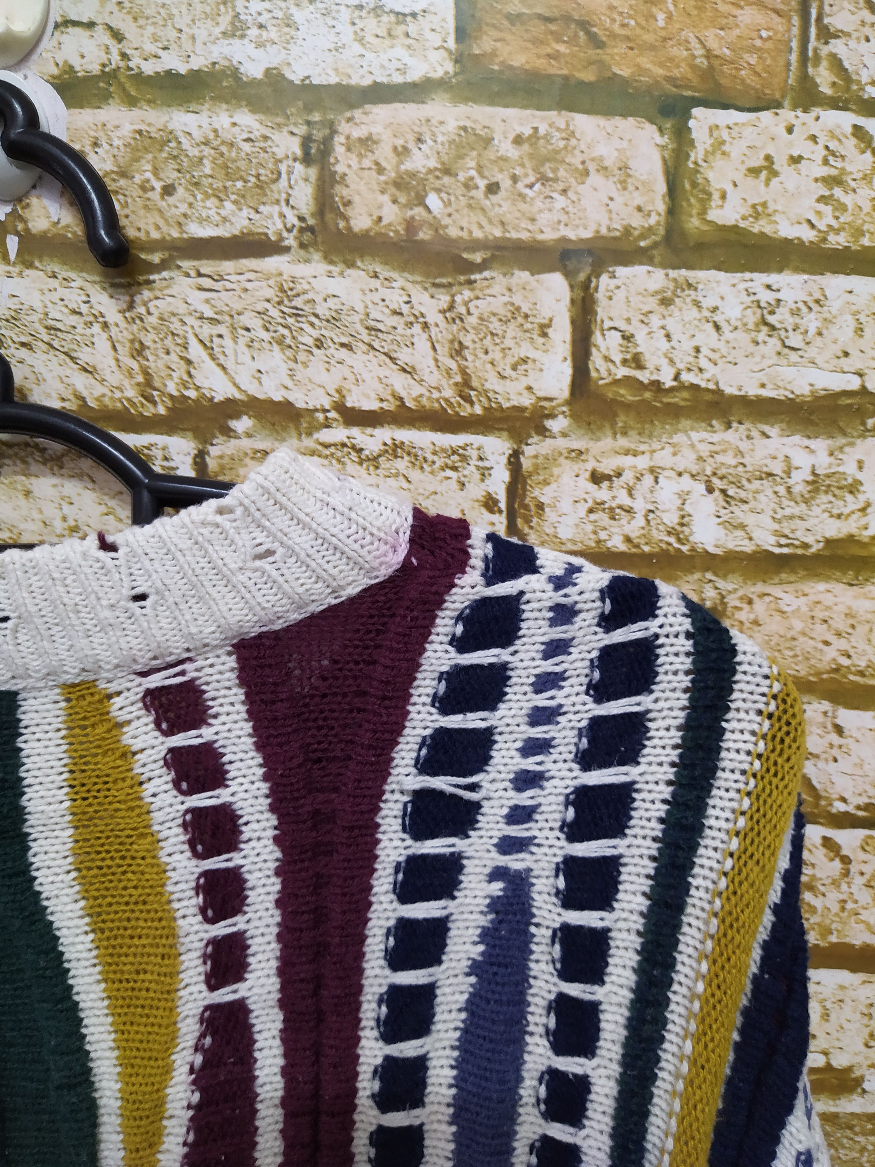 Structure STRUCTURE KNITWEAR OVERSIZED COOGI INSPIRED (B800) Size US S / EU 44-46 / 1 - 7 Thumbnail