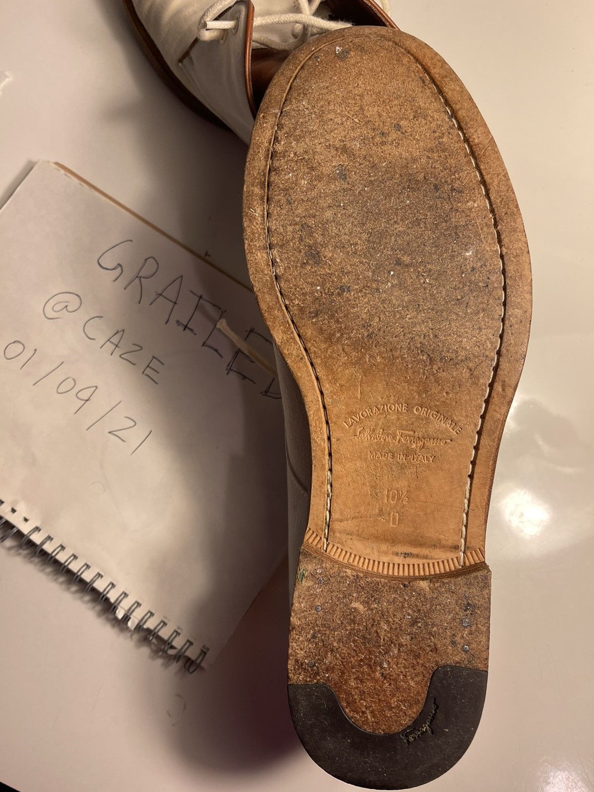 Salvatore Ferragamo Ferragamo Cream Canvas and Leather Shoe Size US 10.5 / EU 43-44 - 5 Thumbnail