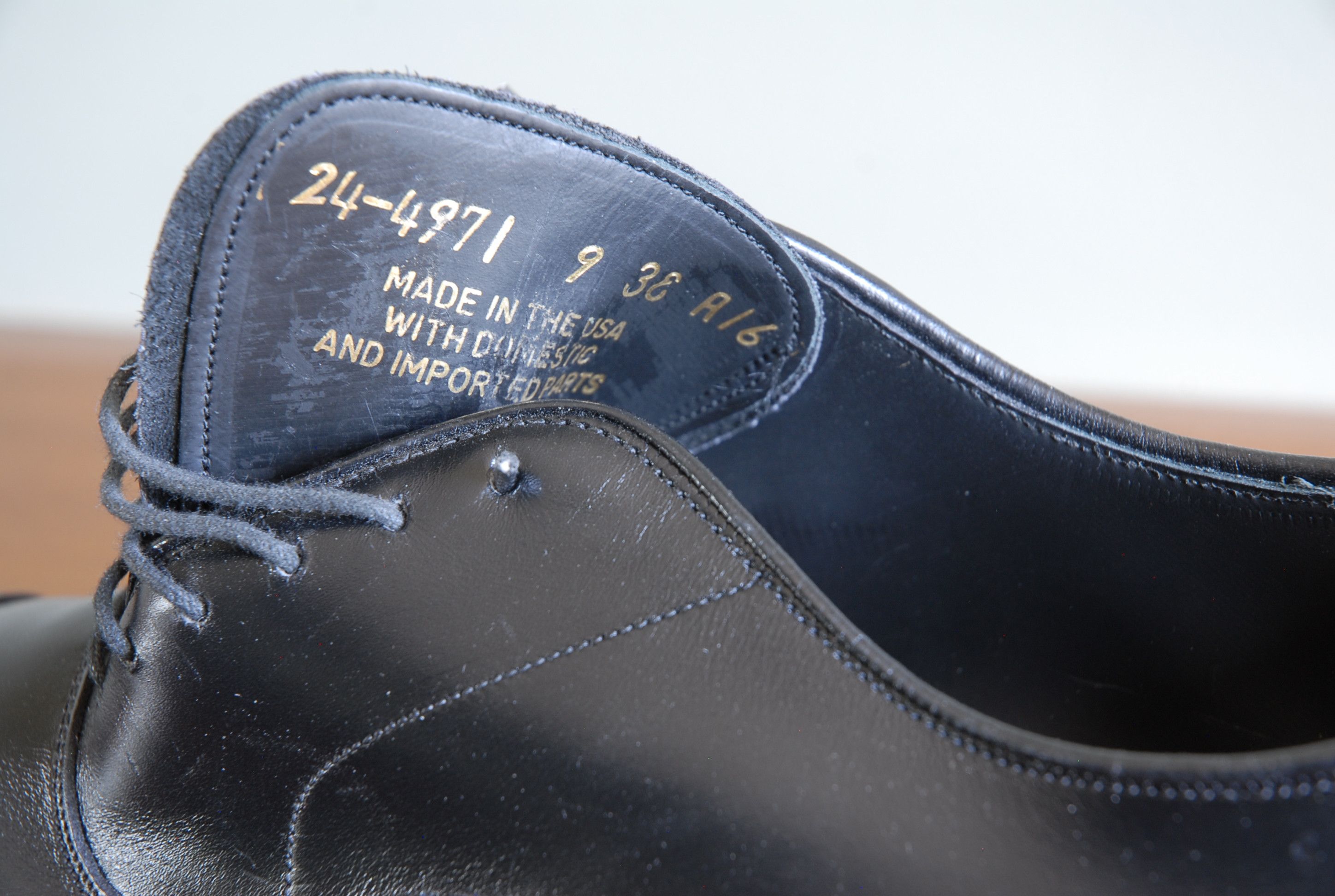 Johnston & Murphy 6-eye black cap toe Oxford, GYW, EUC, 9EEE Size US 9 / EU 42 - 6 Thumbnail
