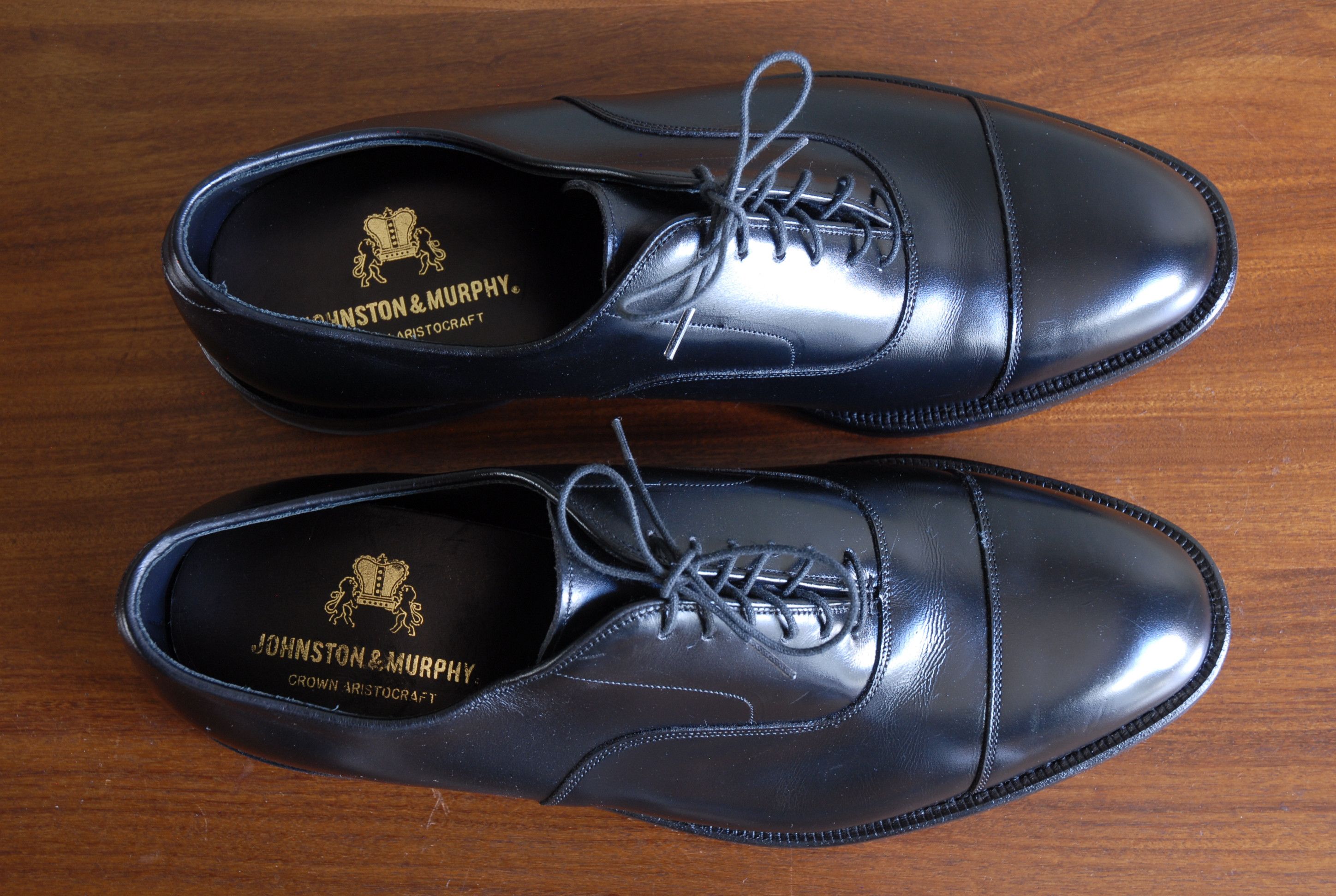 Johnston & Murphy 6-eye black cap toe Oxford, GYW, EUC, 9EEE Size US 9 / EU 42 - 5 Thumbnail