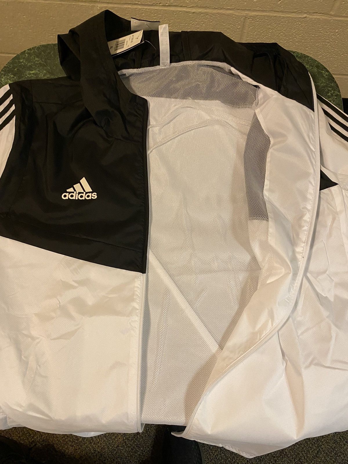 Adidas Adidas Light Jacket - XL - NEW W/ TAGS Size US XL / EU 56 / 4 - 5 Thumbnail