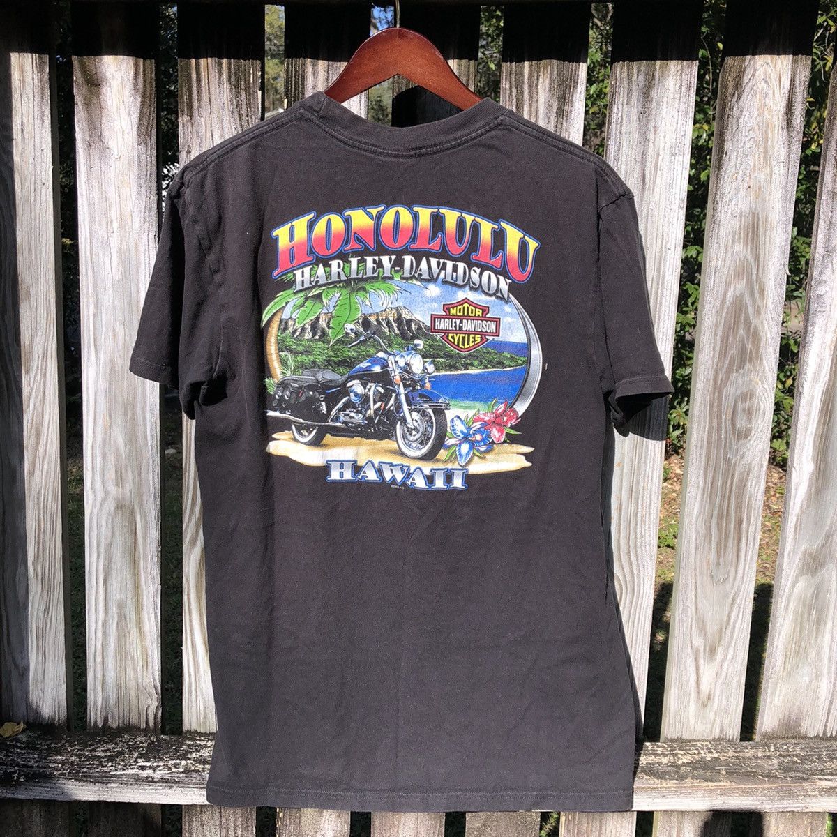 Vintage Harley 2024 Davidson Honolulu Hawaii 90s t shirt (Single stitch, made In USA)