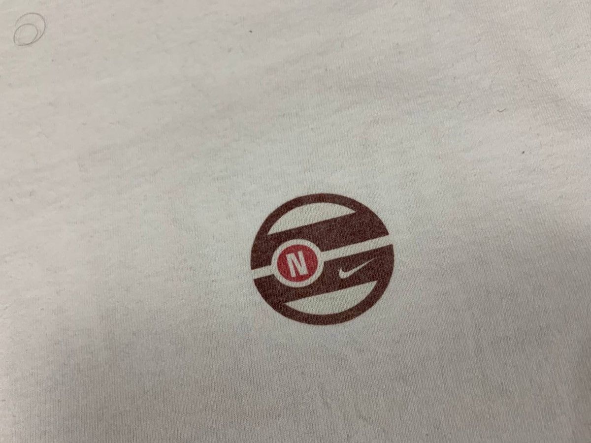 Nike Nike vintage Big Logo T-Shirts Size US XL / EU 56 / 4 - 6 Thumbnail