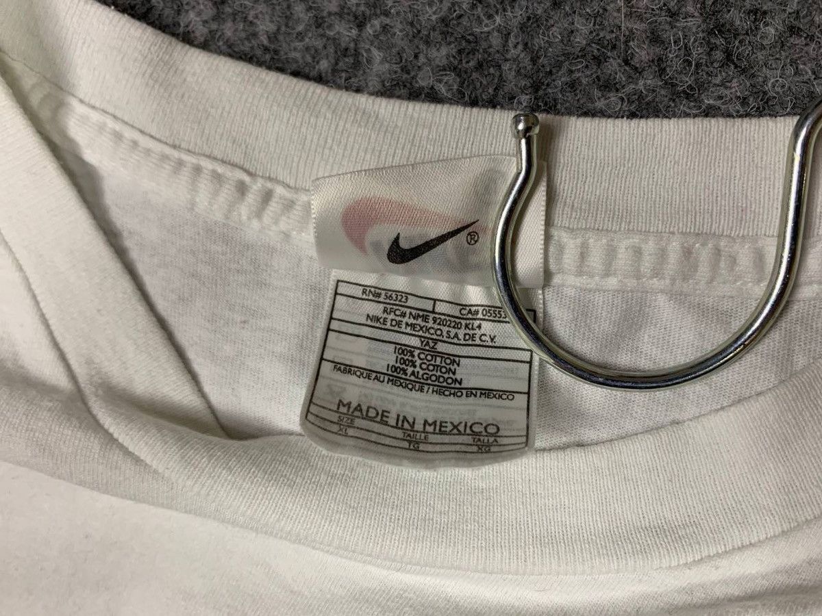 Nike Nike vintage Big Logo T-Shirts Size US XL / EU 56 / 4 - 10 Thumbnail