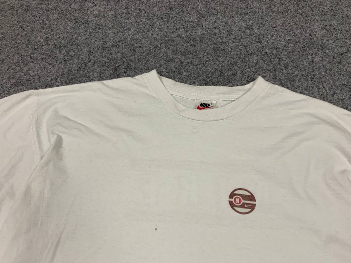 Nike Nike vintage Big Logo T-Shirts Size US XL / EU 56 / 4 - 5 Thumbnail