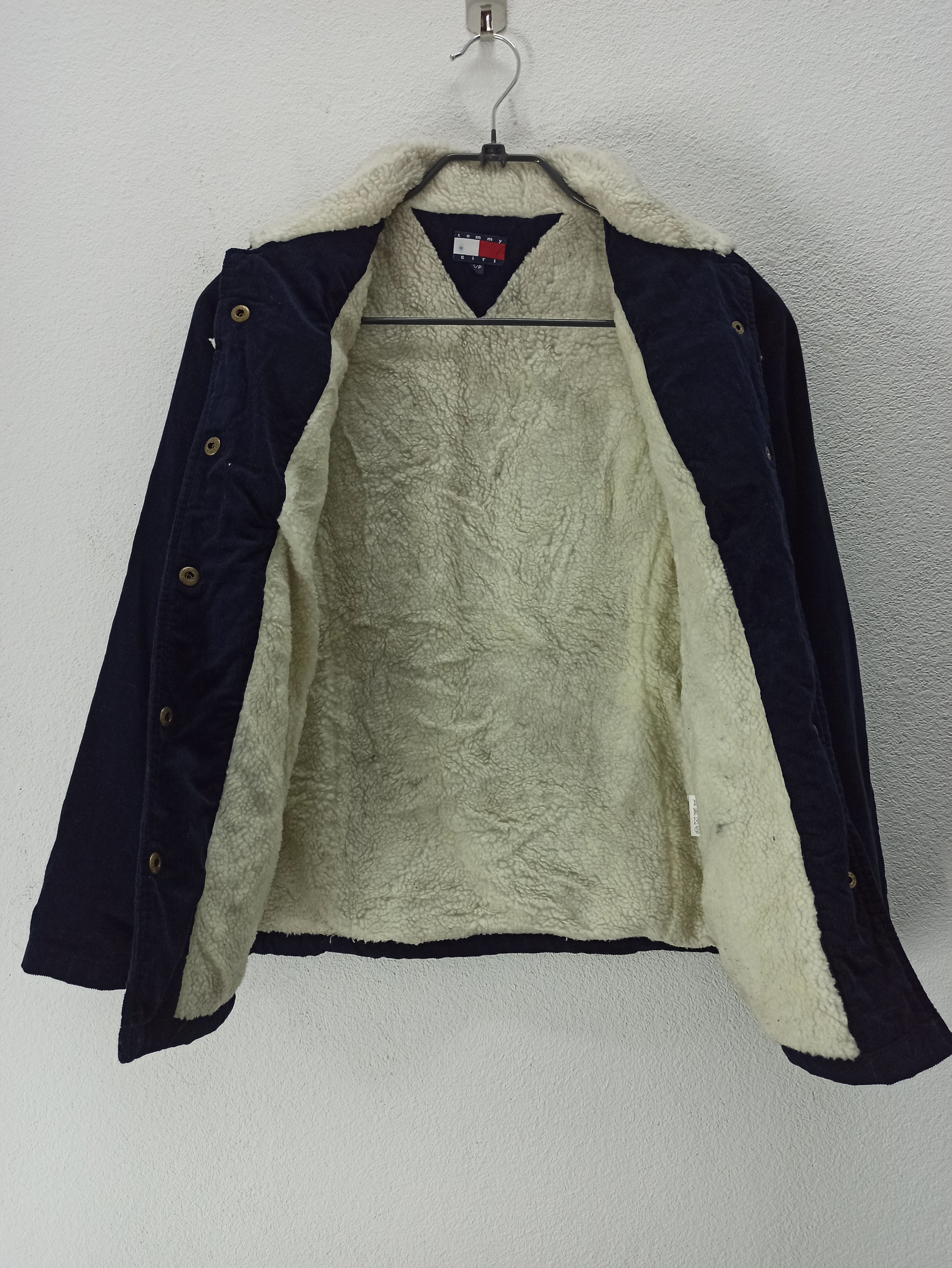 Tommy Hilfiger × Vintage Vintage Trucker Corduroy Sherpa Jacket Tommy Hillfiger Size US S / EU 44-46 / 1 - 3 Thumbnail