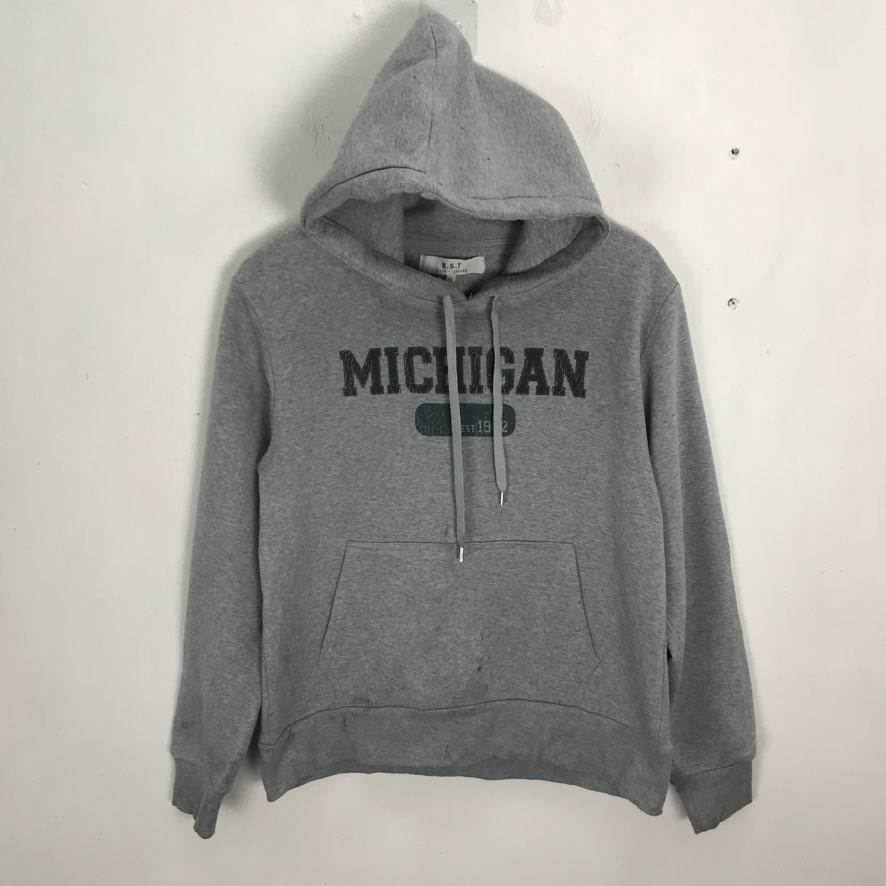MICHIGAN Sweatshirt Hoodie University Of Michigan 1962 Wo