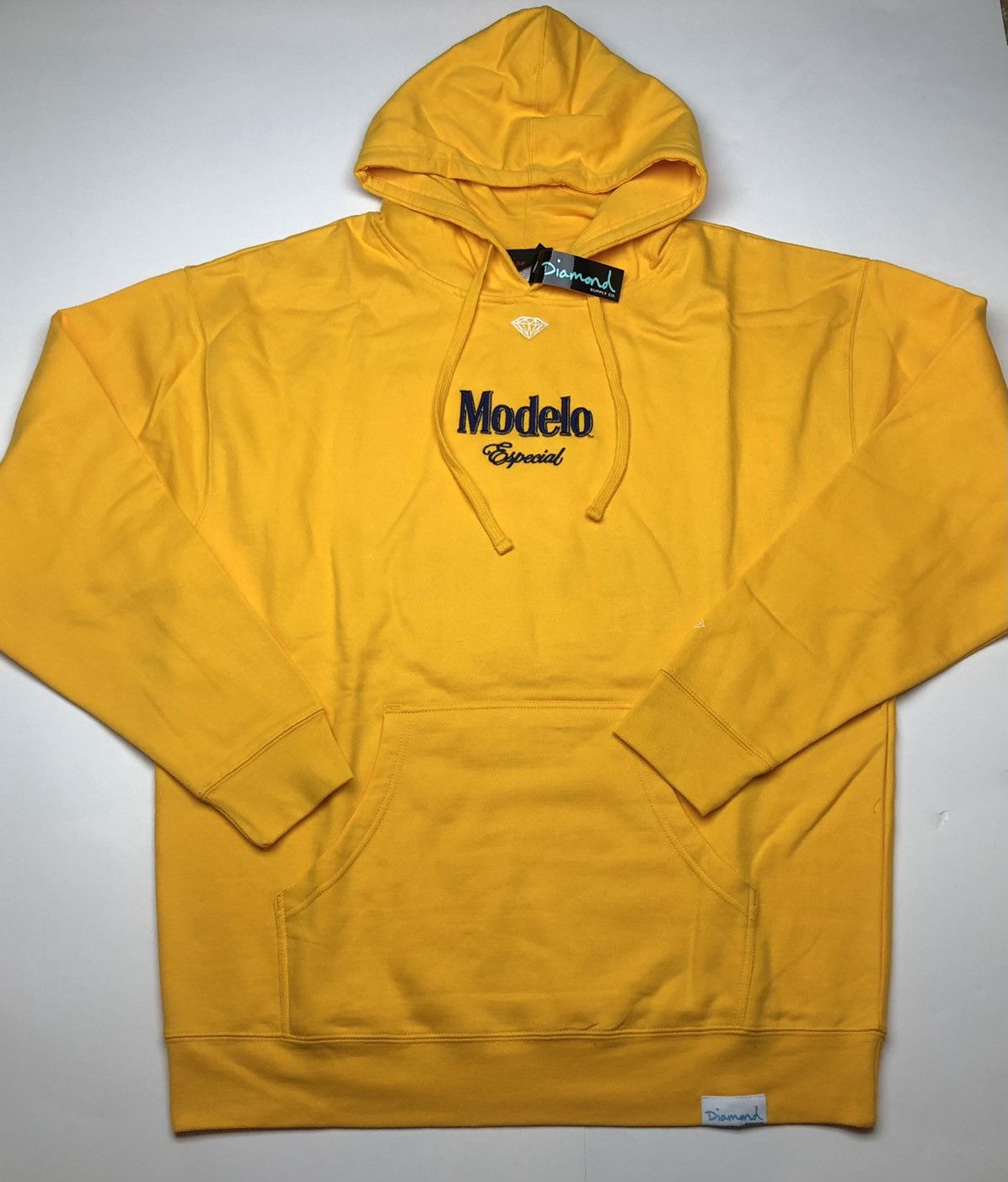 Modelo diamond supply hoodie hotsell
