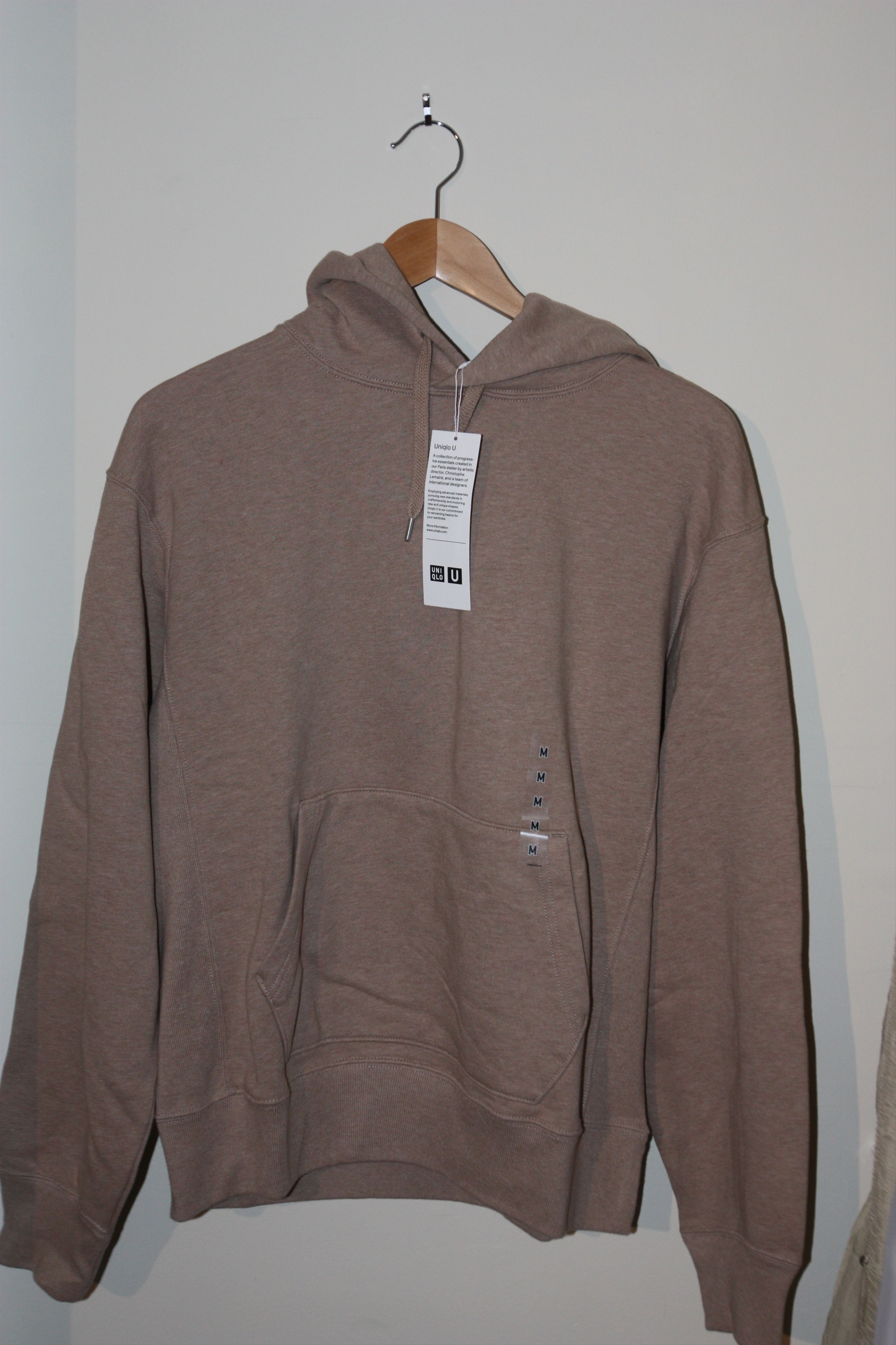 Uniqlo u wide fit hoodie hotsell