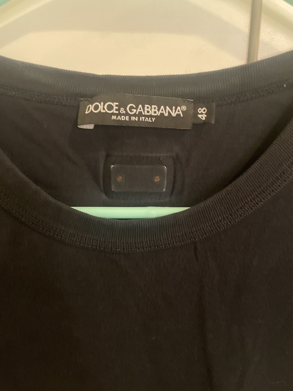 Dolce & Gabbana Dolce & Gabbana Black Tee with Logo Patch sz 48 Size US M / EU 48-50 / 2 - 2 Thumbnail
