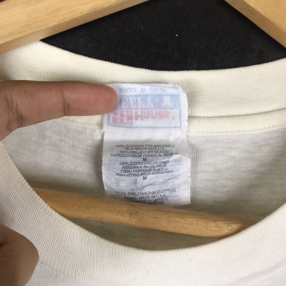 Bape Vintage Futura Laboratories X A Bathing Ape Bape Hanes Tee Size US M / EU 48-50 / 2 - 4 Thumbnail