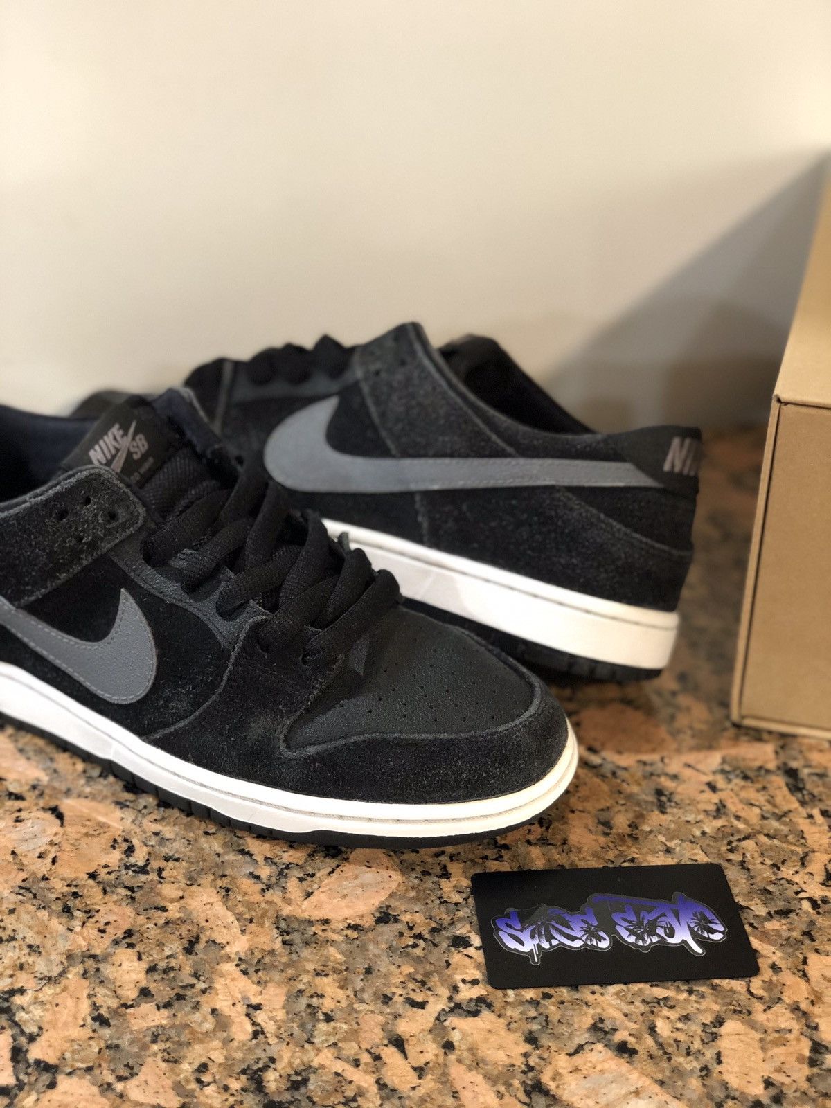 sb dunk low premium iw black