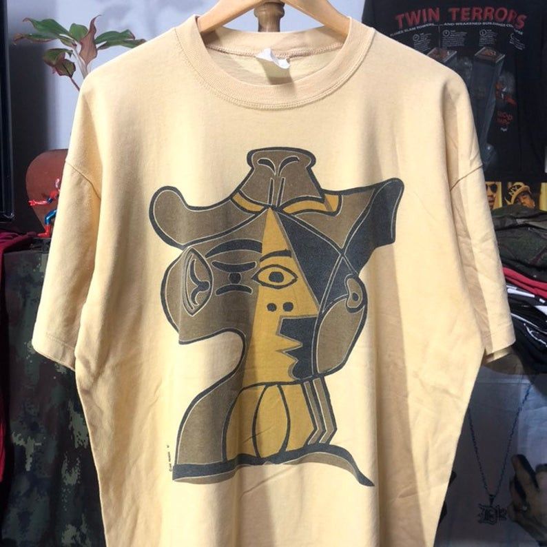 image of 1997 Pablo Picasso T-Shirt Size XL in Yellow, Men's