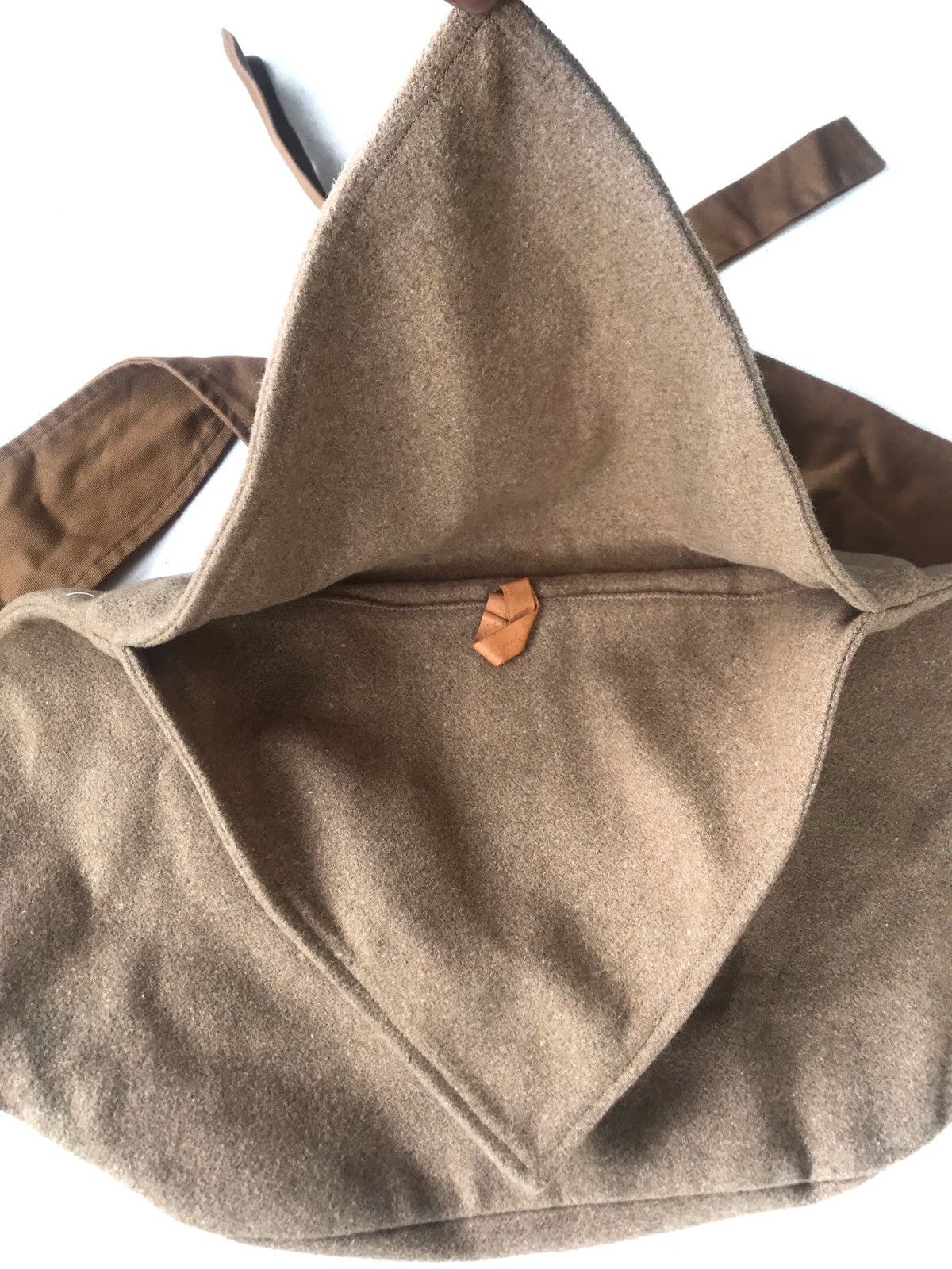 Alexander Lee Chang Postman-Fu Bag ..Wool Materials!! Size ONE SIZE - 6 Thumbnail