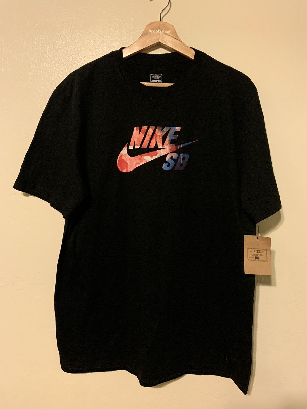Nike *RARE* Brand New Nike SB Logo Shirt - Size Large Size US L / EU 52-54 / 3 - 1 Thumbnail