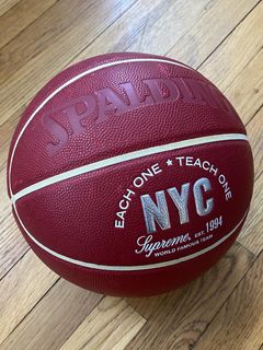 Supreme Spalding Basketball | Grailed