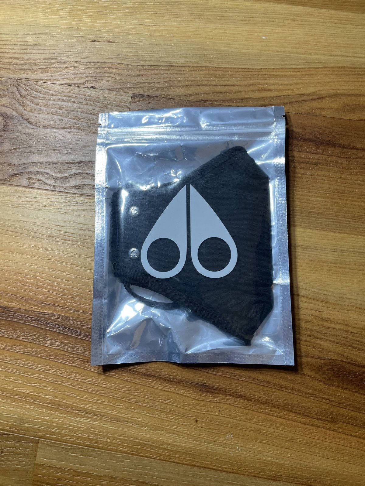 Moose Knuckles Moose Knuckles Rivet Mask Black | Grailed