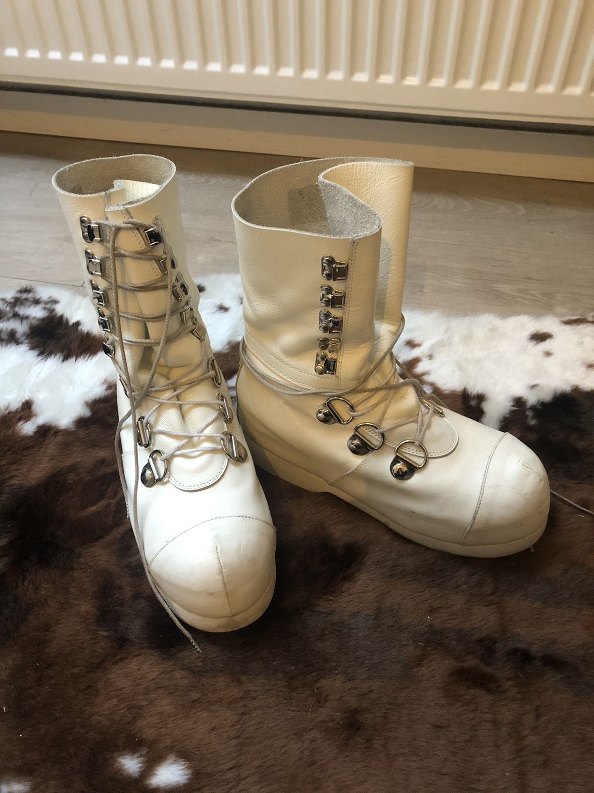 Takahiromiyashita The Soloist AW19 Bunny Boots – HUIBEN