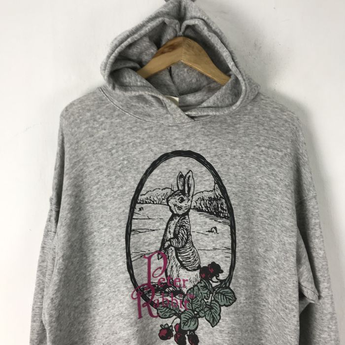 Uniqlo UT Uniqlo Peter Rabbit Rose Sweatshirt Hoodie