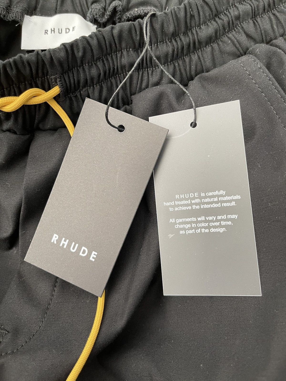 Rhude NEW MEDIUM 32 RHUDE zip away off black cargo pants Size US 32 / EU 48 - 3 Thumbnail