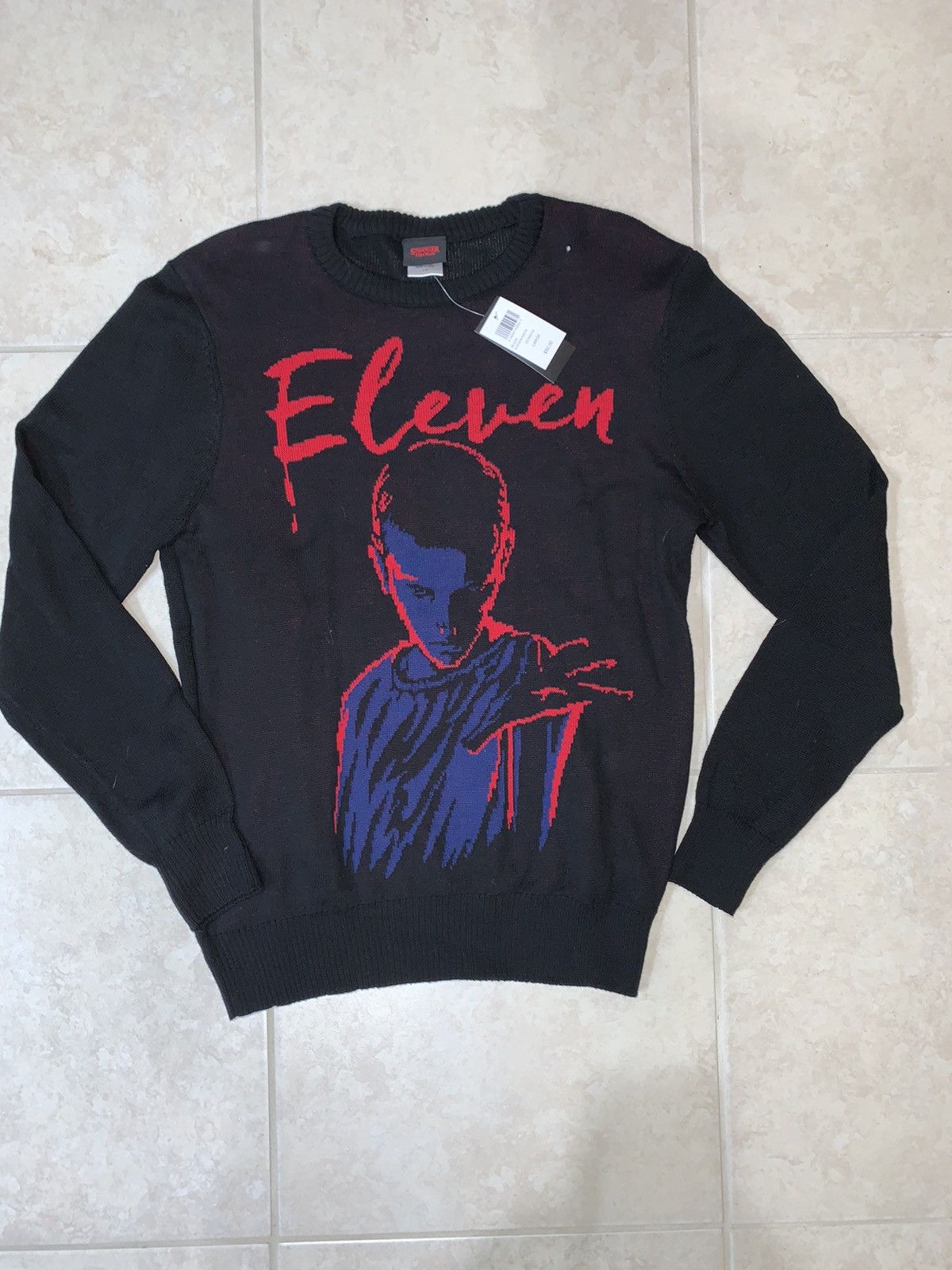 Vintage Stranger Things Eleven Knitwear Sweater Size US L / EU 52-54 / 3 - 1 Thumbnail