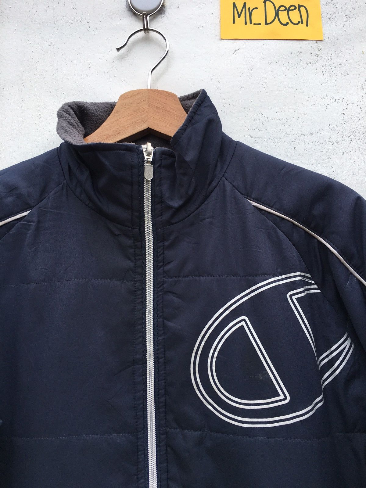 Champion Vintage Champion spell out big logo Light Jacket Size US M / EU 48-50 / 2 - 8 Thumbnail