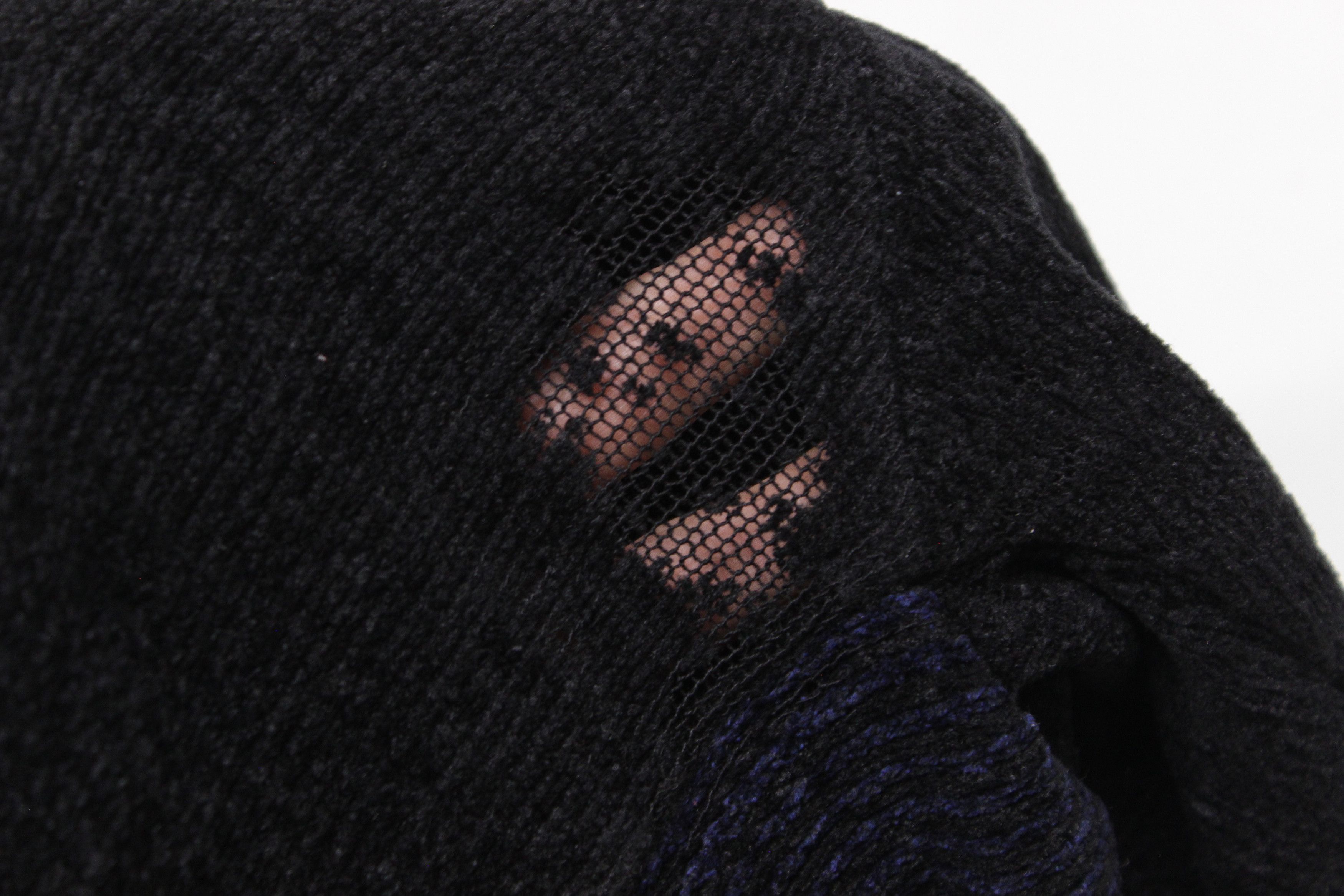 Versace 90S Black Navy Knit Sweater Vintage Size US XL / EU 56 / 4 - 9 Thumbnail