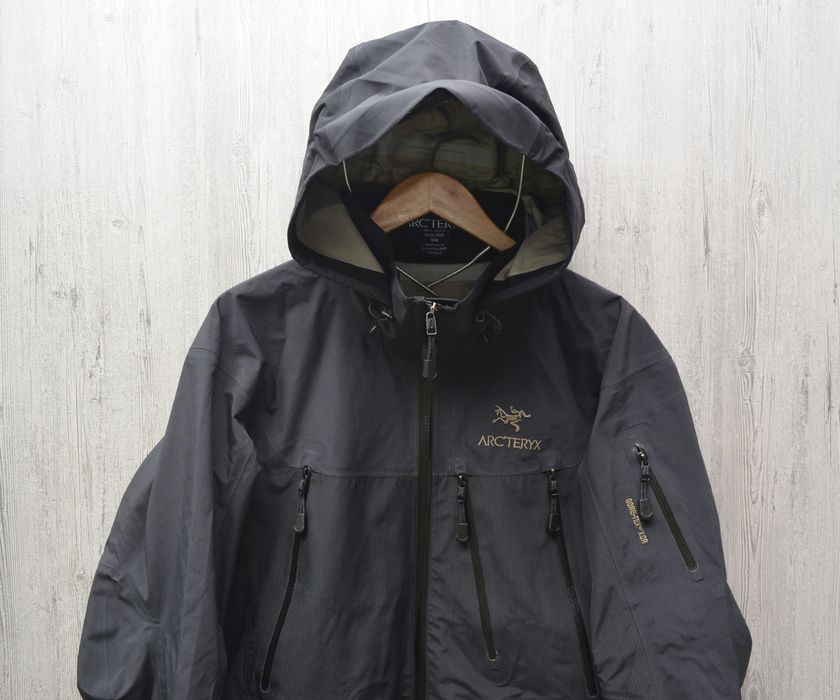 Arc'Teryx ARC'TERYX Theta Ar GORE-TEX XCR BLACK JACKET Size MEDIUM