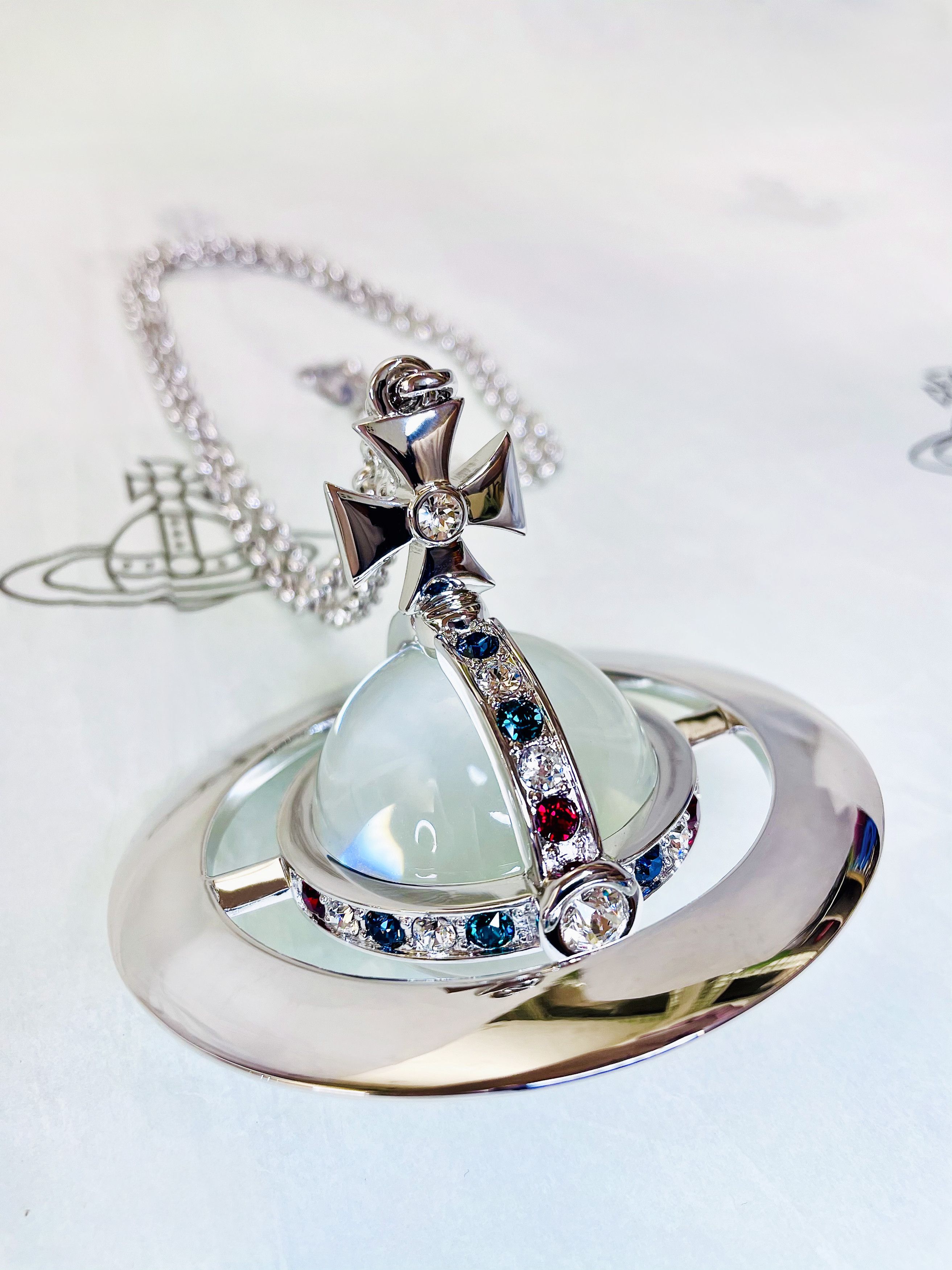 Vivienne Westwood 8cm Giant Orb Necklace - Silver | Grailed