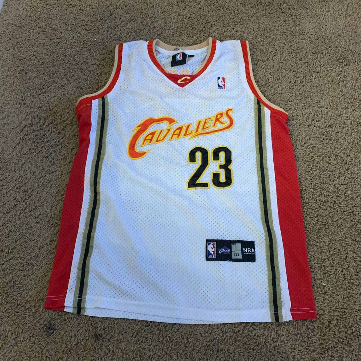 Vintage early 2000s Cleveland cavaliers LeBron James jersey | Grailed