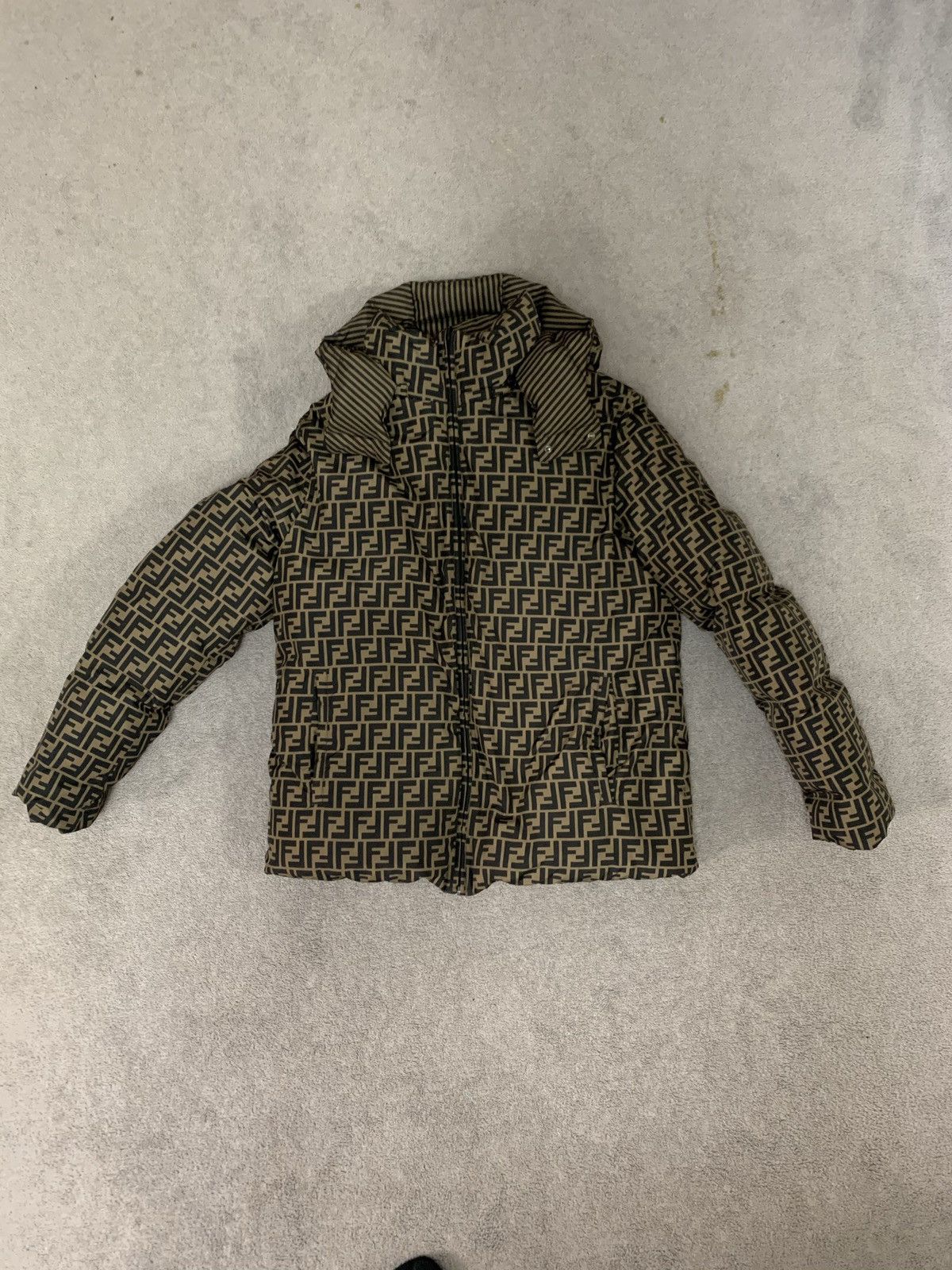 Fendi Fendi reversible parka Size US L / EU 52-54 / 3 - 5 Thumbnail