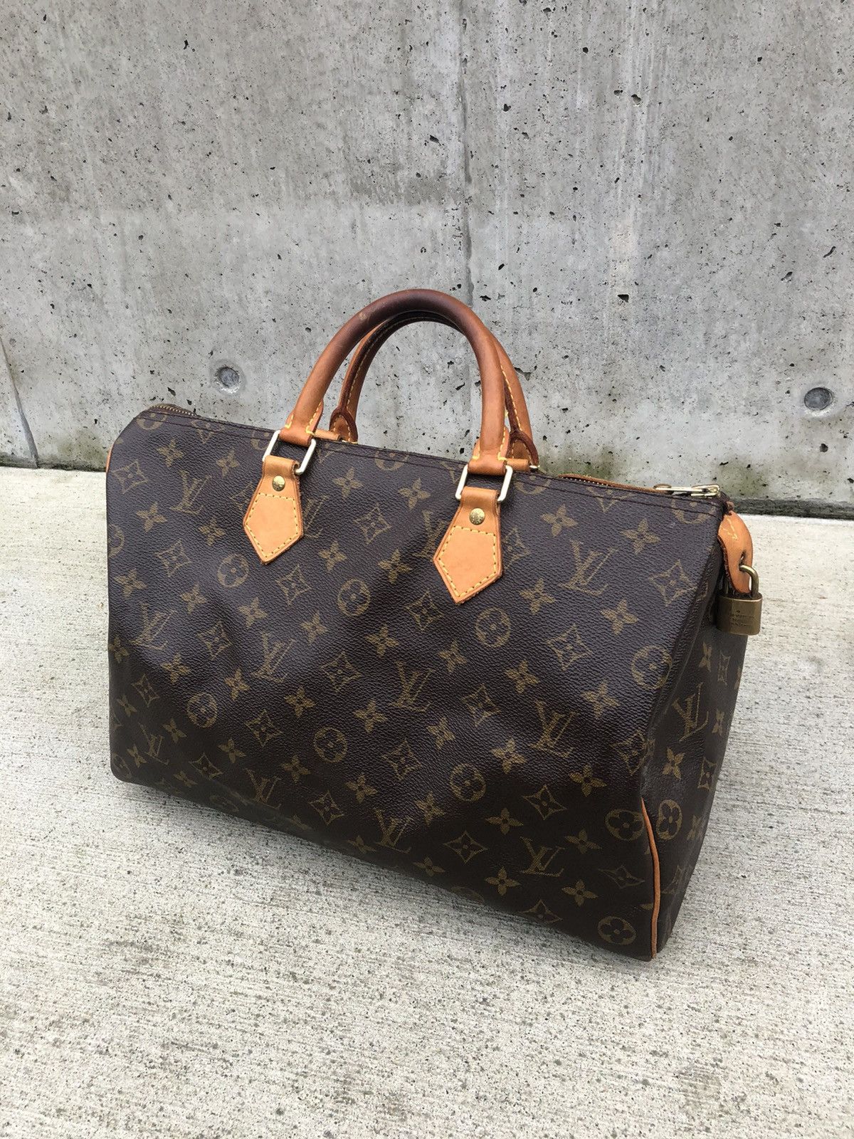 Louis Vuitton Speedy 35 Handbag