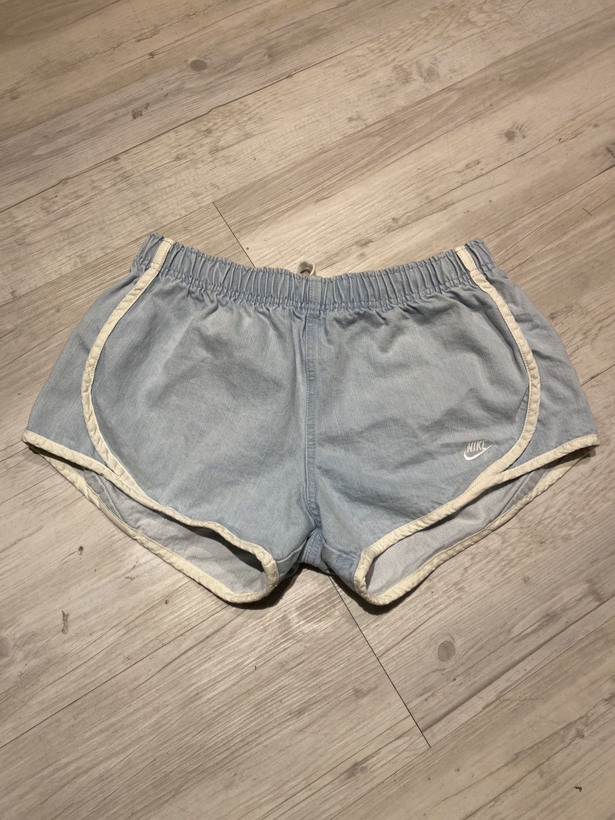 Nike × Vintage Vintage 90s Nike light denim short shorts Size US 26 / EU 42 - 1 Thumbnail