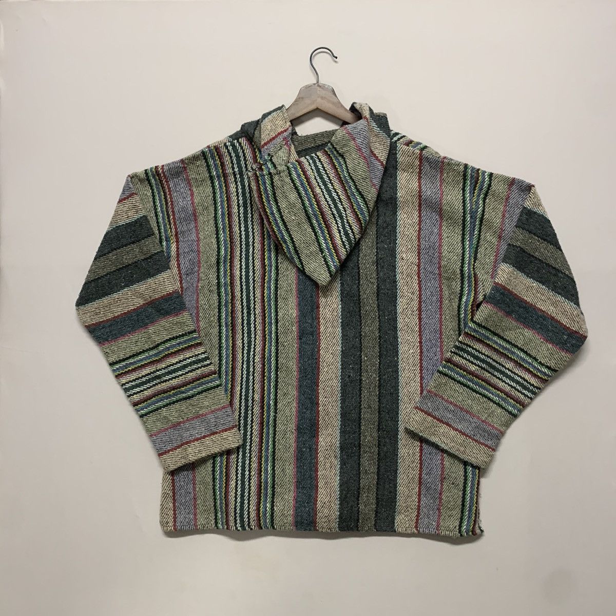 Earth Ragz × Rainbow Earth Ragz Mexican Rainbow Baja Striped Hooded Large Size Size US L / EU 52-54 / 3 - 7 Thumbnail