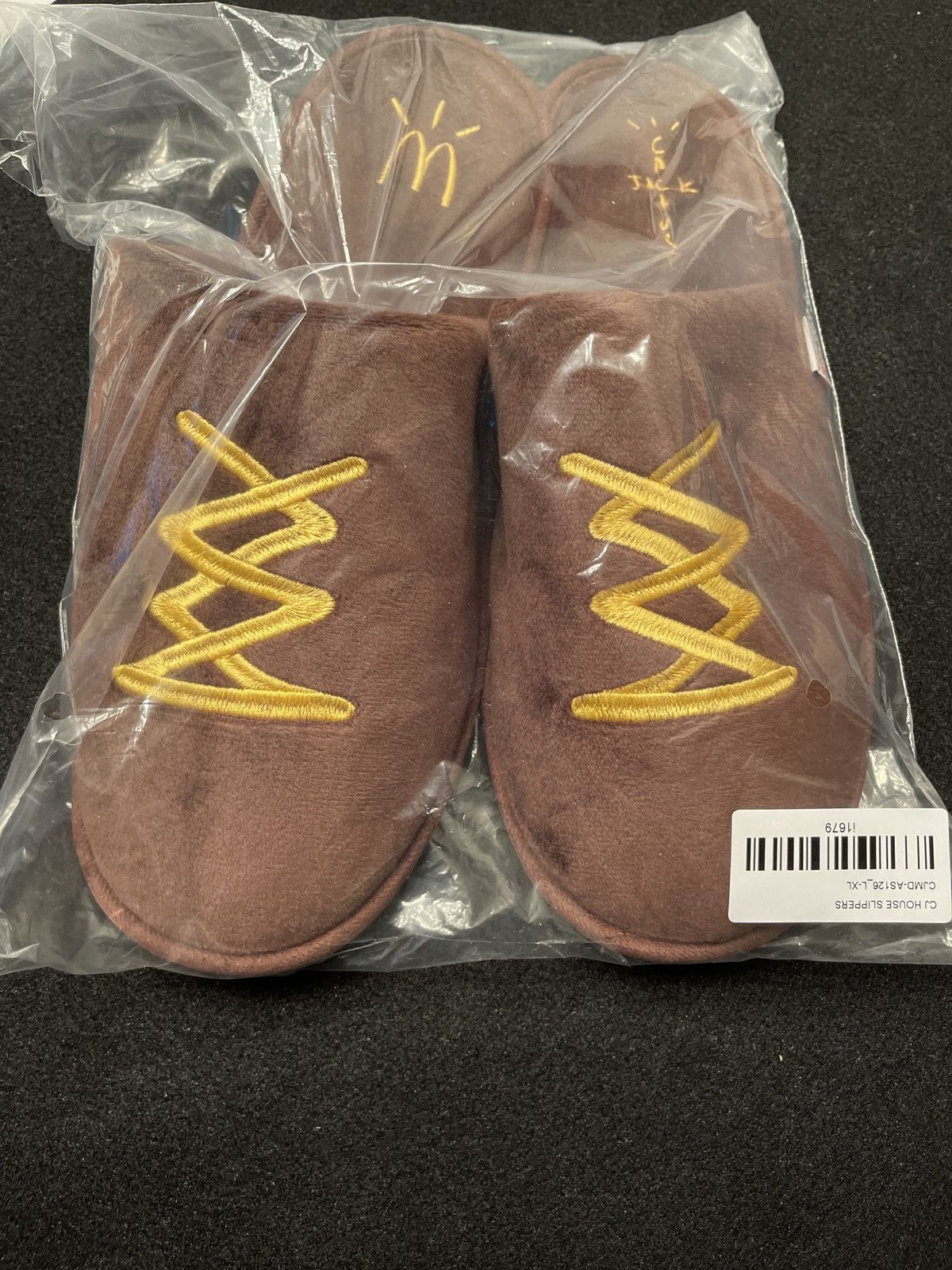 Travis Scott travis scott x mc donald’s house slippers (l-xl) Size US 13 / EU 46 - 5 Thumbnail