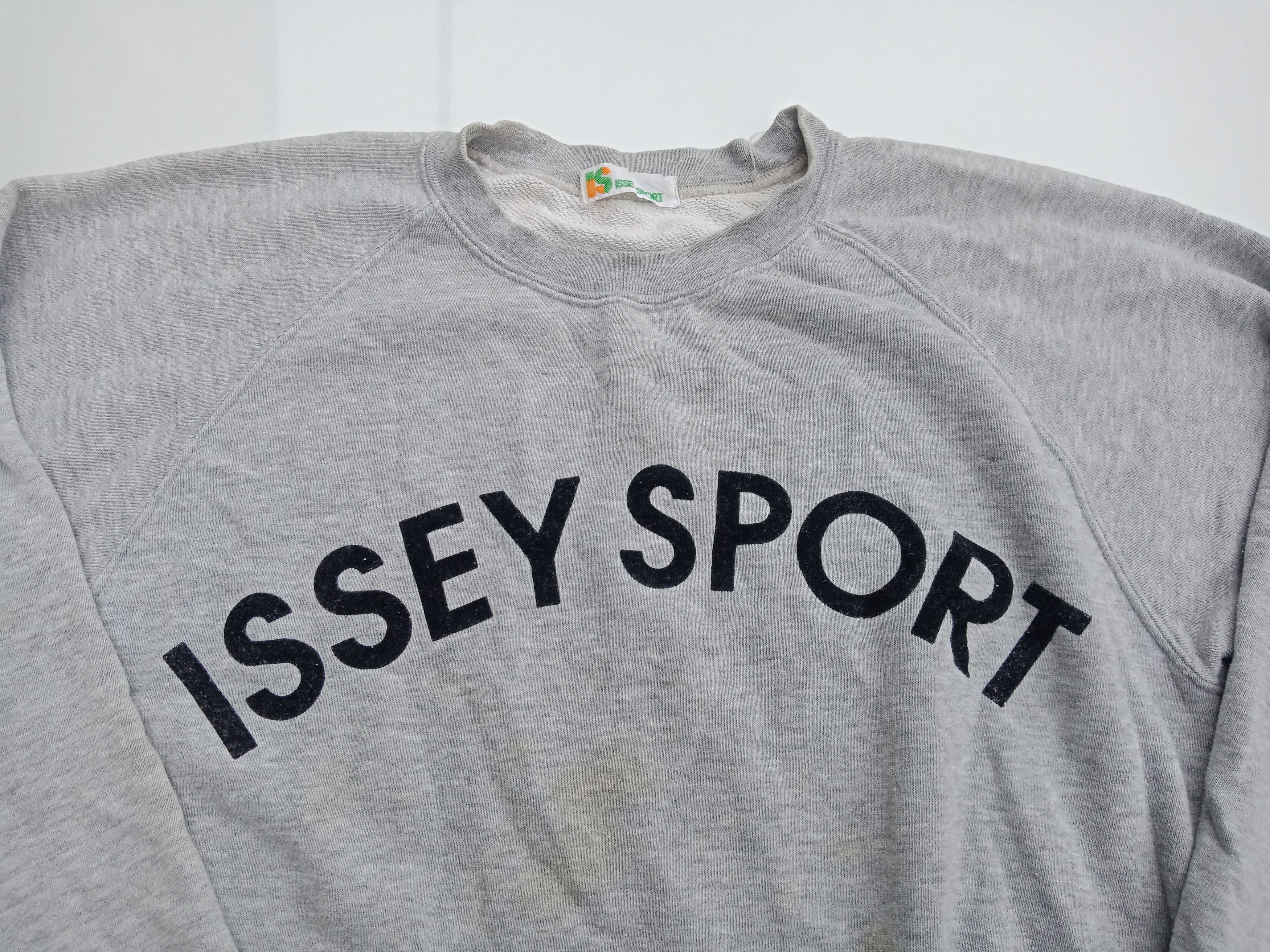 Hai Sporting Gear Issey Sports Spell Out Sweatshirt Size US M / EU 48-50 / 2 - 8 Thumbnail