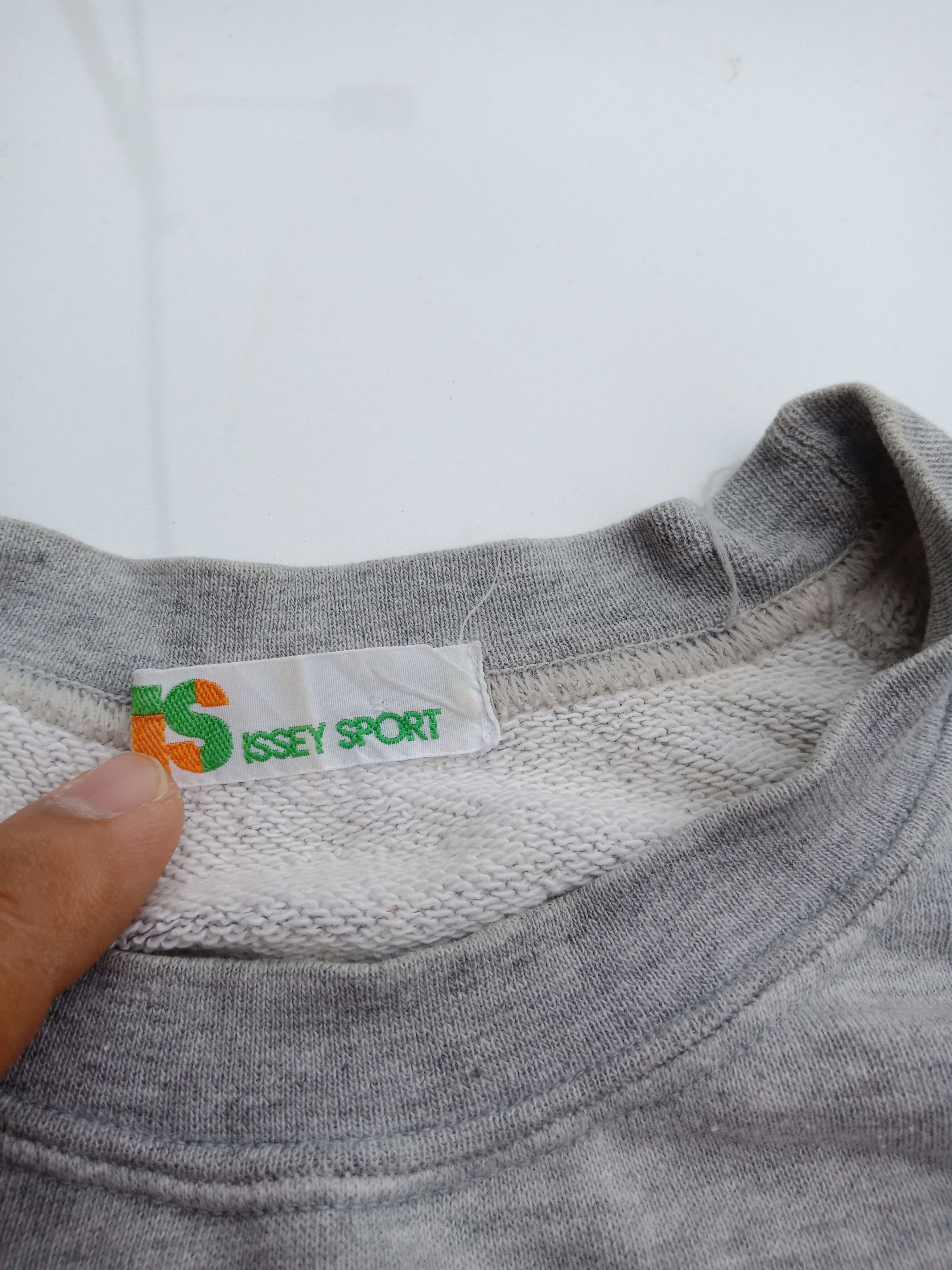Hai Sporting Gear Issey Sports Spell Out Sweatshirt Size US M / EU 48-50 / 2 - 9 Thumbnail