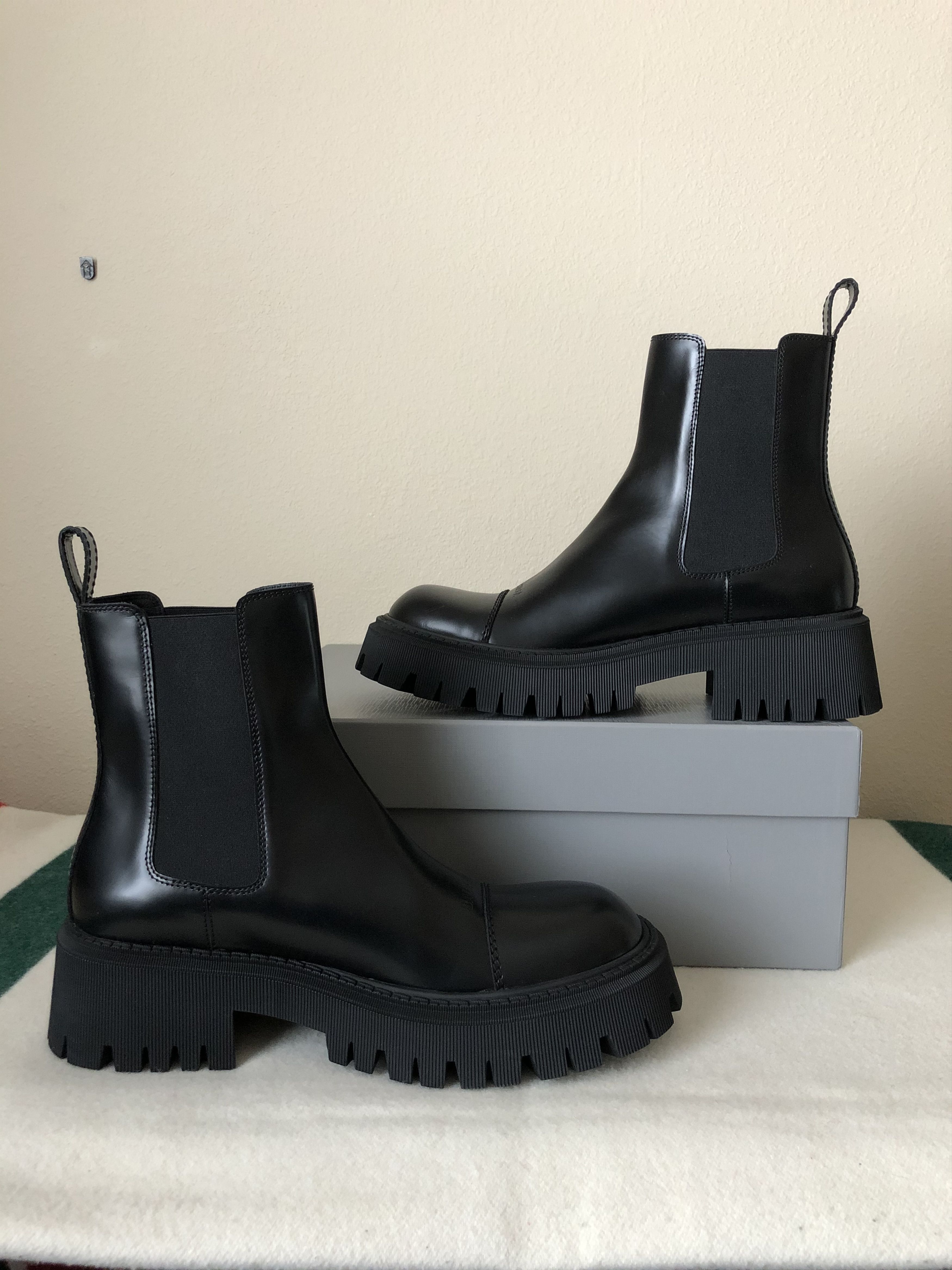 Balenciaga Balenciaga 20mm Tractor Chelsea Boots Size US 11 / EU 44 - 3 Thumbnail