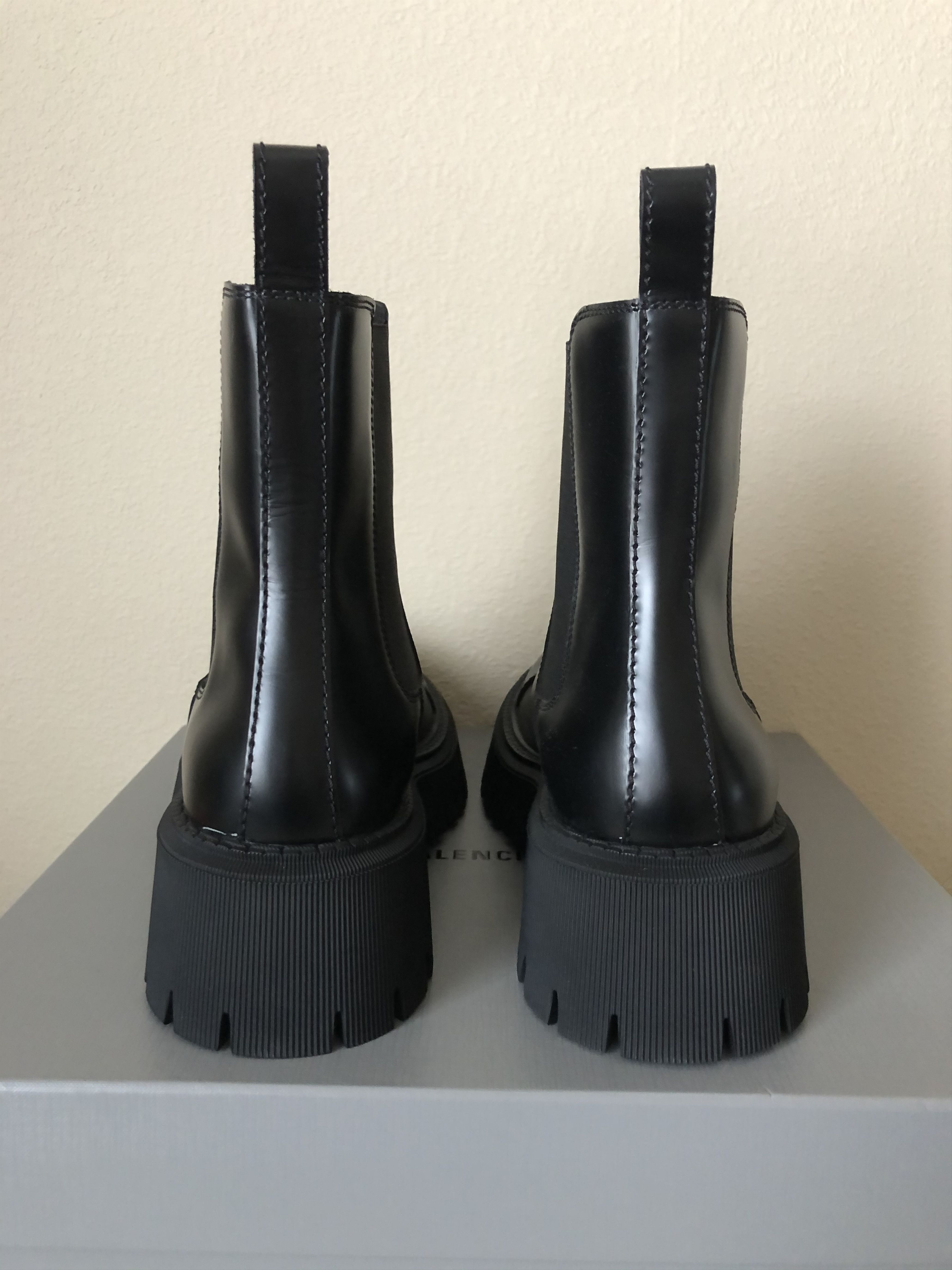 Balenciaga Balenciaga 20mm Tractor Chelsea Boots Size US 11 / EU 44 - 5 Thumbnail