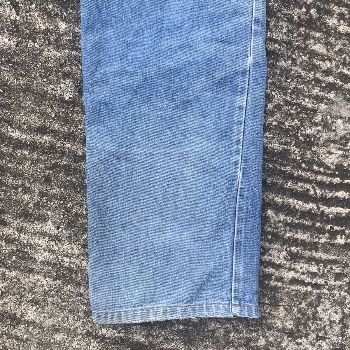 Levi's Vintage 90s Levis 520 Distressed Denim Made in USA Size US 32 / EU 48 - 18 Thumbnail