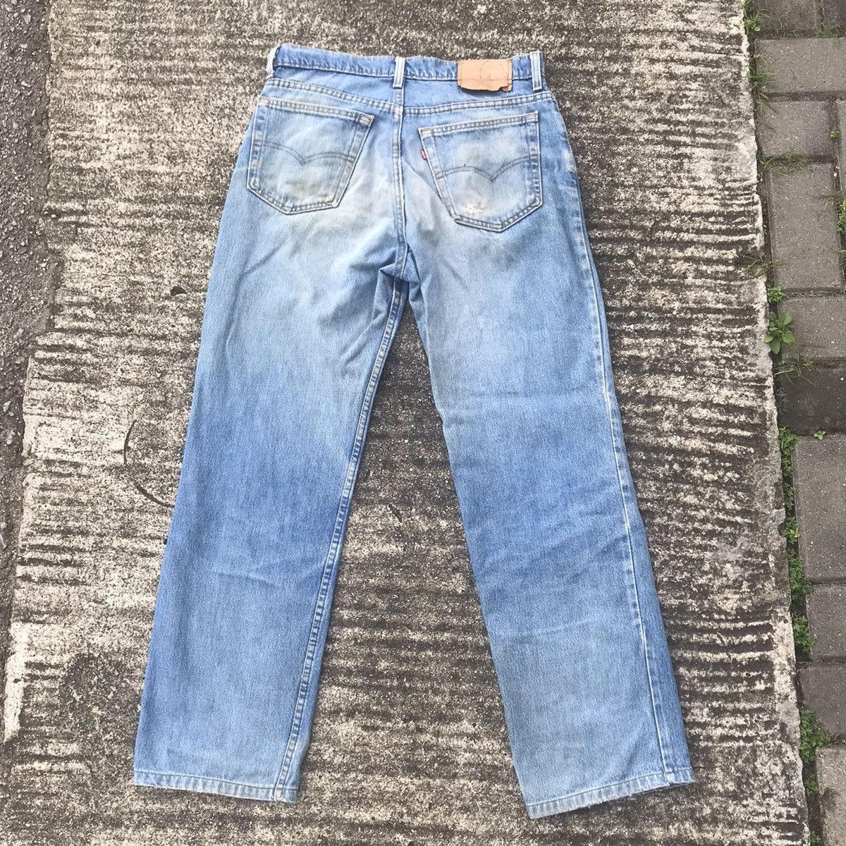 Levi's Vintage 90s Levis 520 Distressed Denim Made in USA Size US 32 / EU 48 - 4 Thumbnail