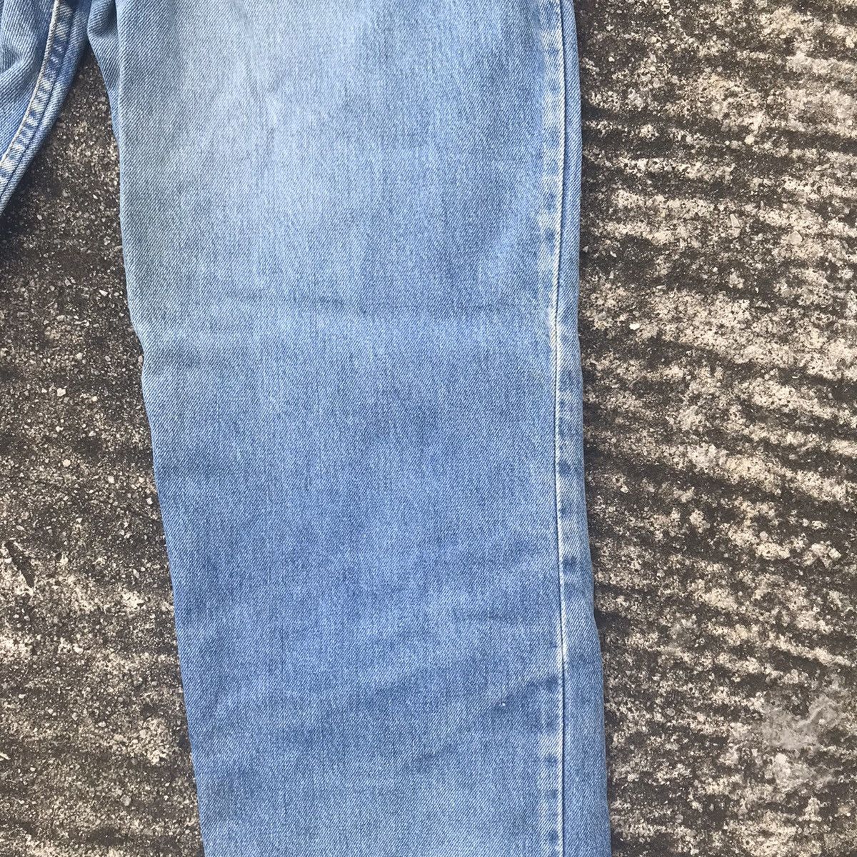 Levi's Vintage 90s Levis 520 Distressed Denim Made in USA Size US 32 / EU 48 - 16 Thumbnail